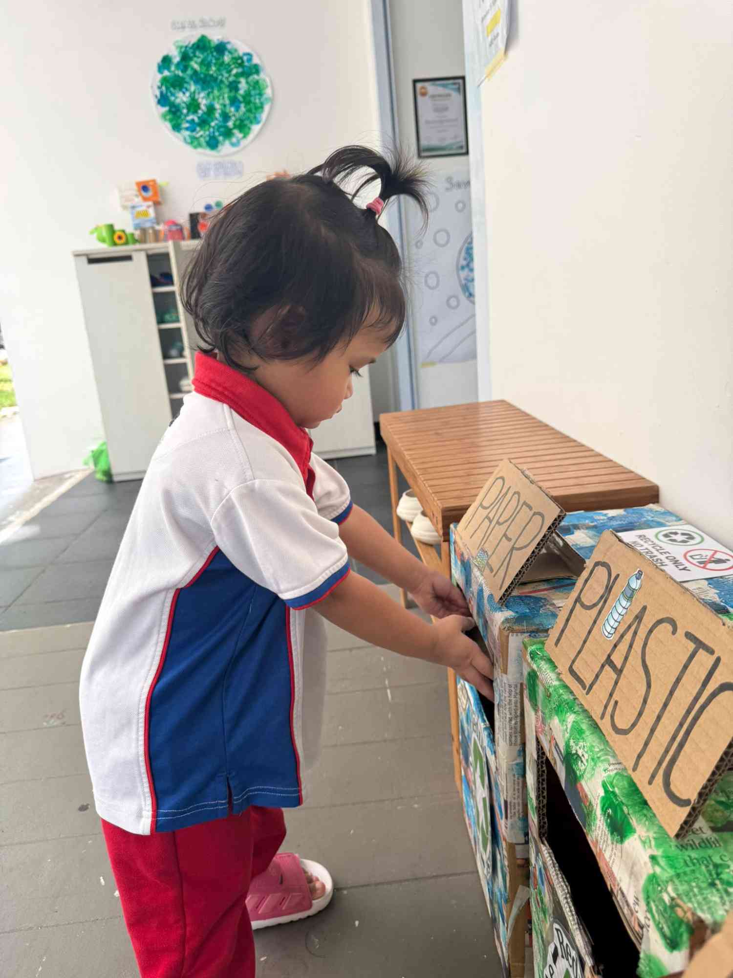 WG894D Activity 1 - Recycling Bin — photo 16