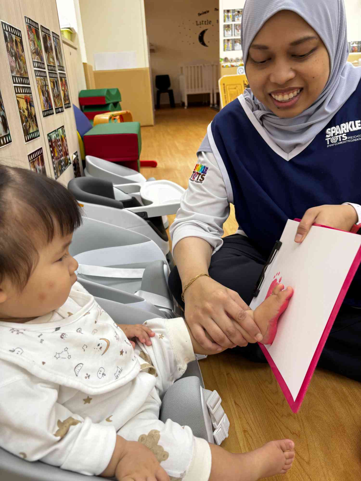 WG894D Activity 2 - Mother's Day — photo 9