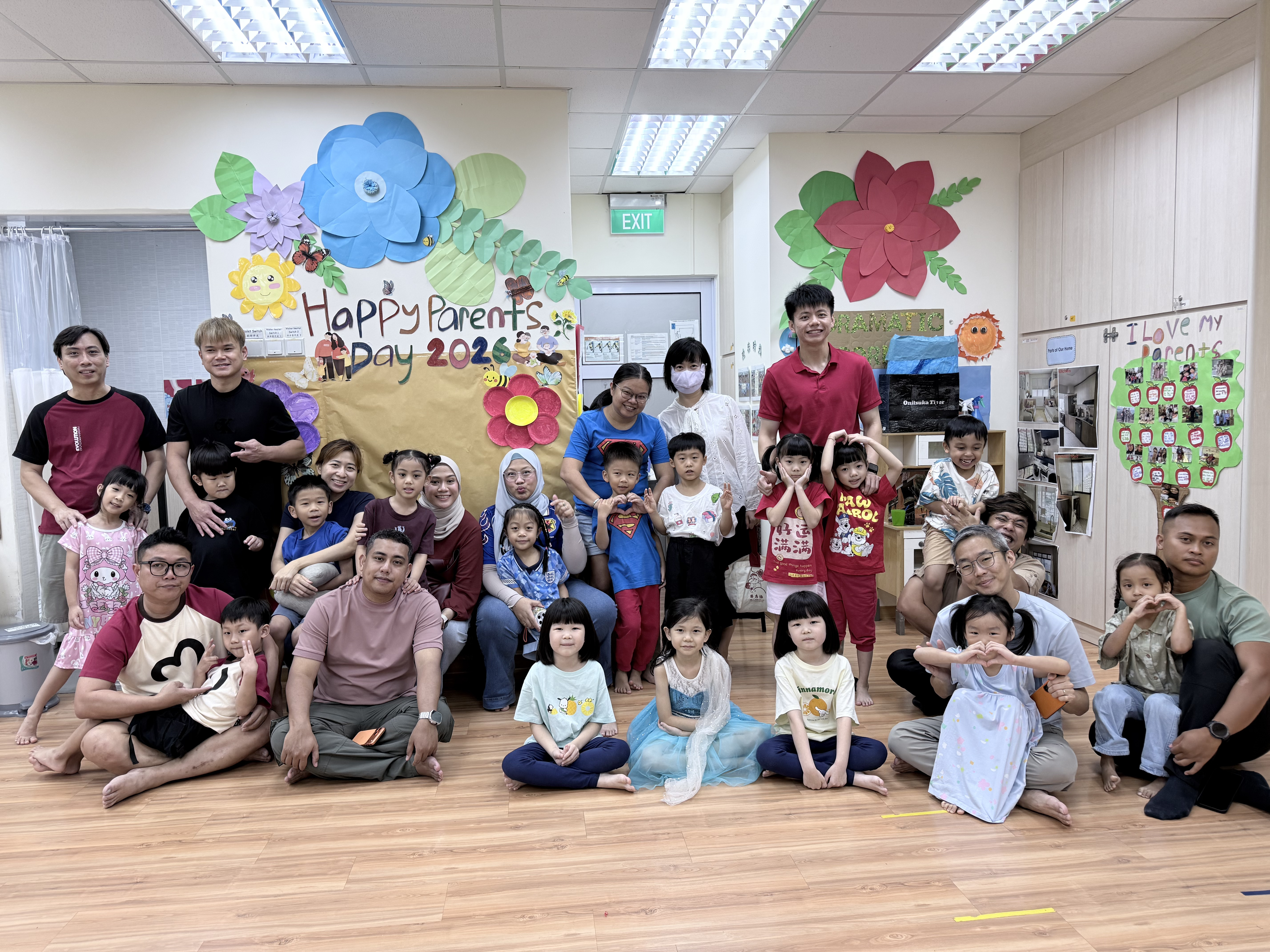 WG894D Activity 6 - Parent's Day — photo 21