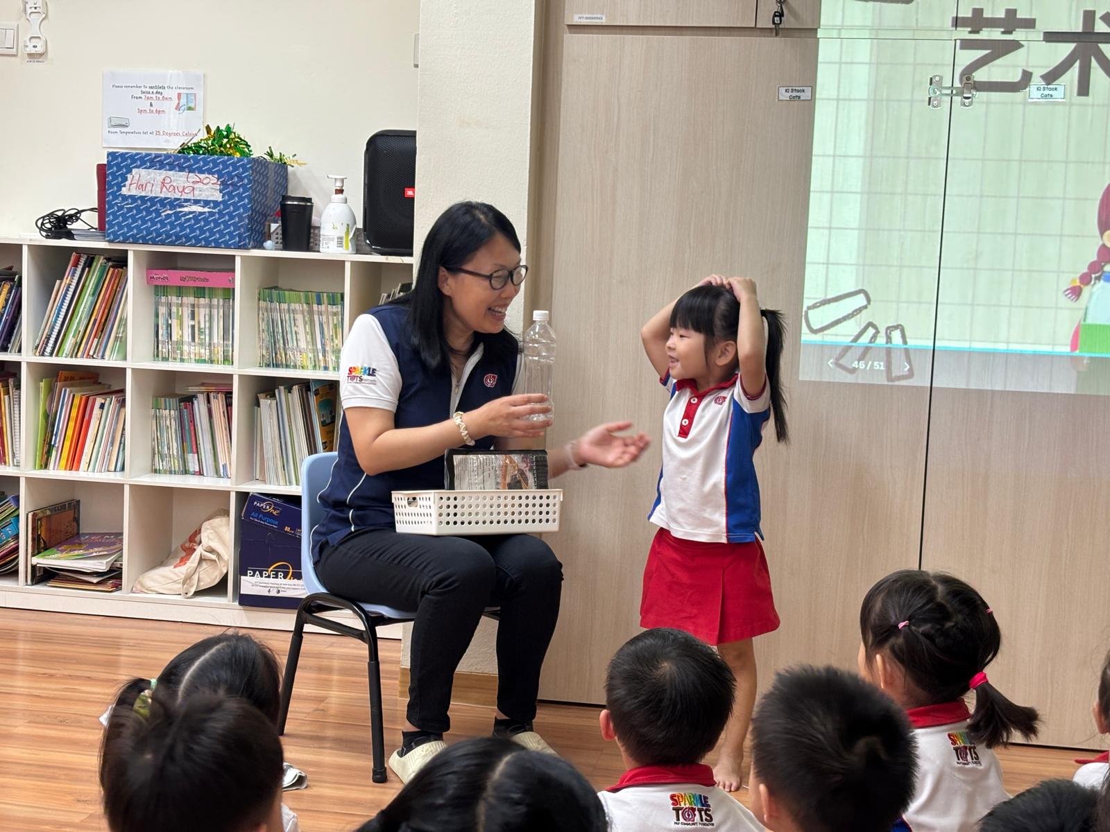 PCF Sparkletots Preschool @ Seletar Serangoon BLK 518(DS) - SSDB开幕 “庆祝地球日“ — photo 2