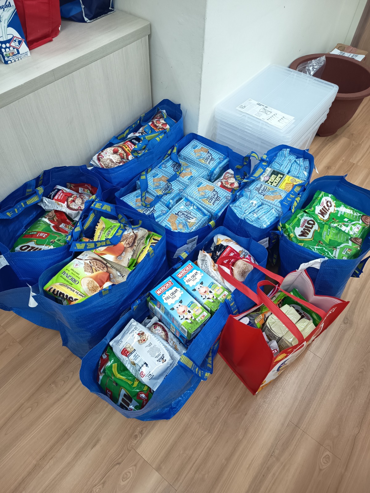 Intergenerational Programme and Food Donation Drive at St Luke’s ElderCare — photo 3