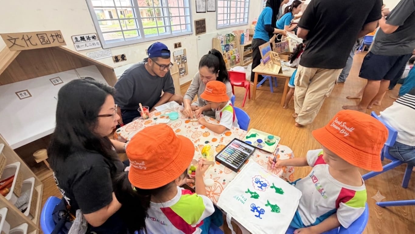 Small Hands, Big Hearts: Together We Shape Tomorrow — photo 3