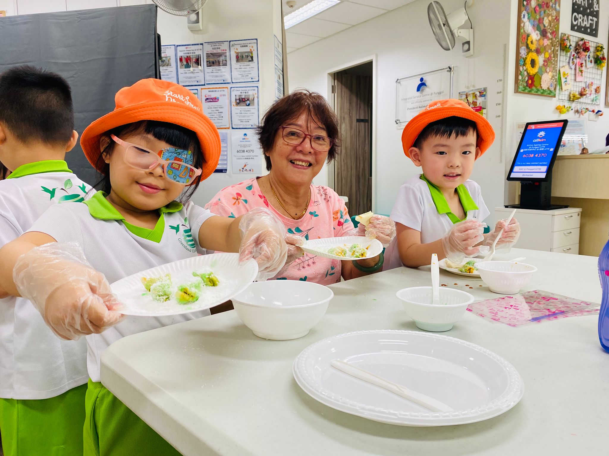 SSDB – Ondeh-Ondeh Making with the Seniors from Allkin Active Ageing Centre — photo 2