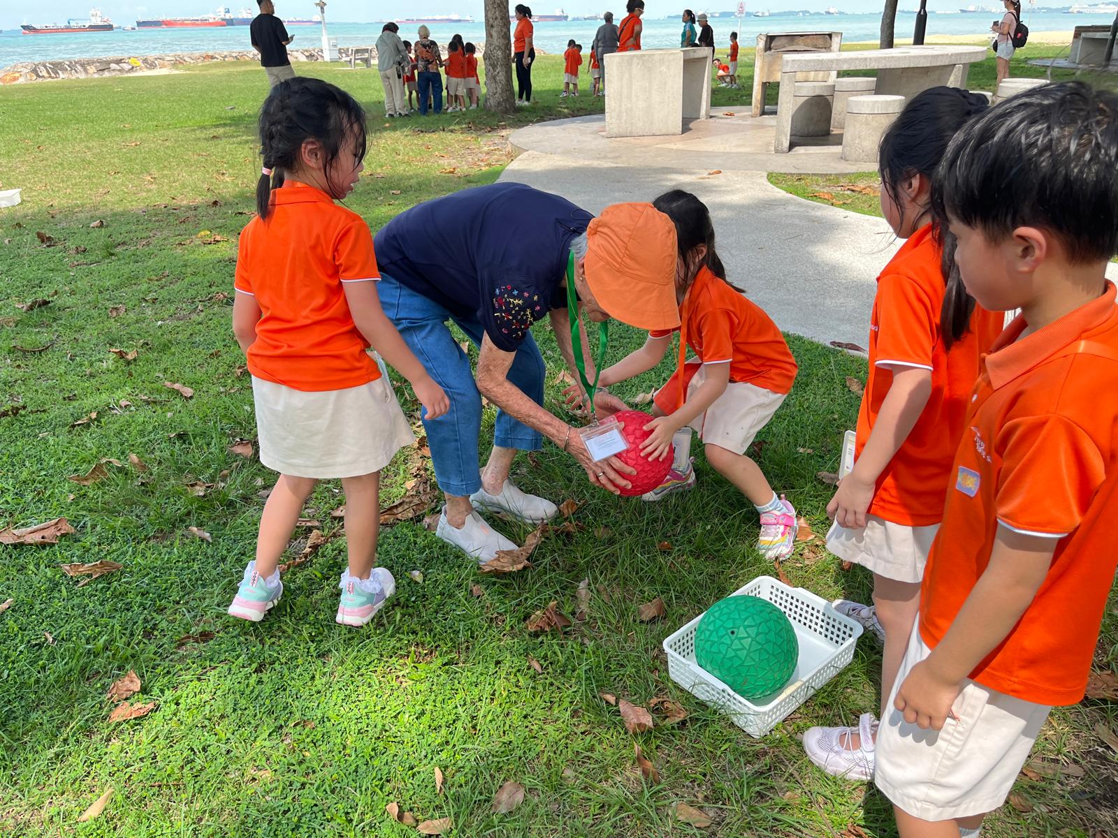 Beach Clean Up @ East Coast Park — photo 2