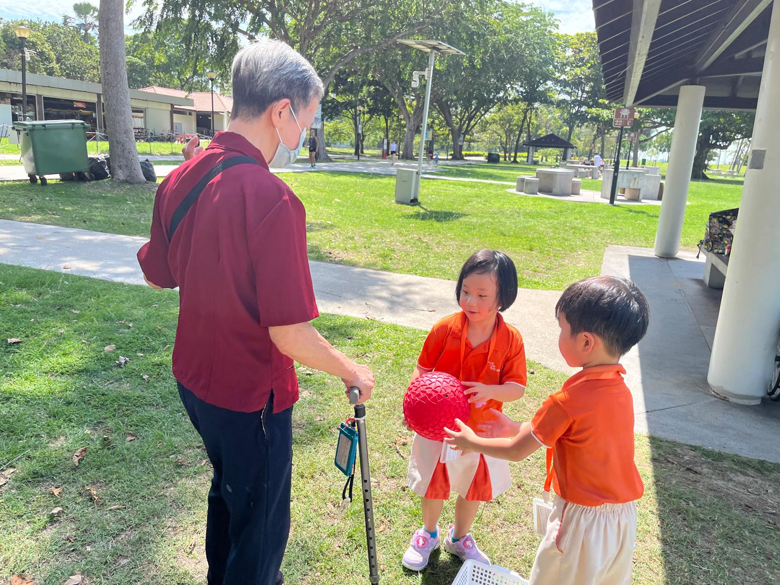 Beach Clean Up @ East Coast Park — photo 4