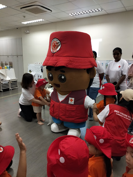Learning the basic of first Aid with Singapore Red Cross — photo 3