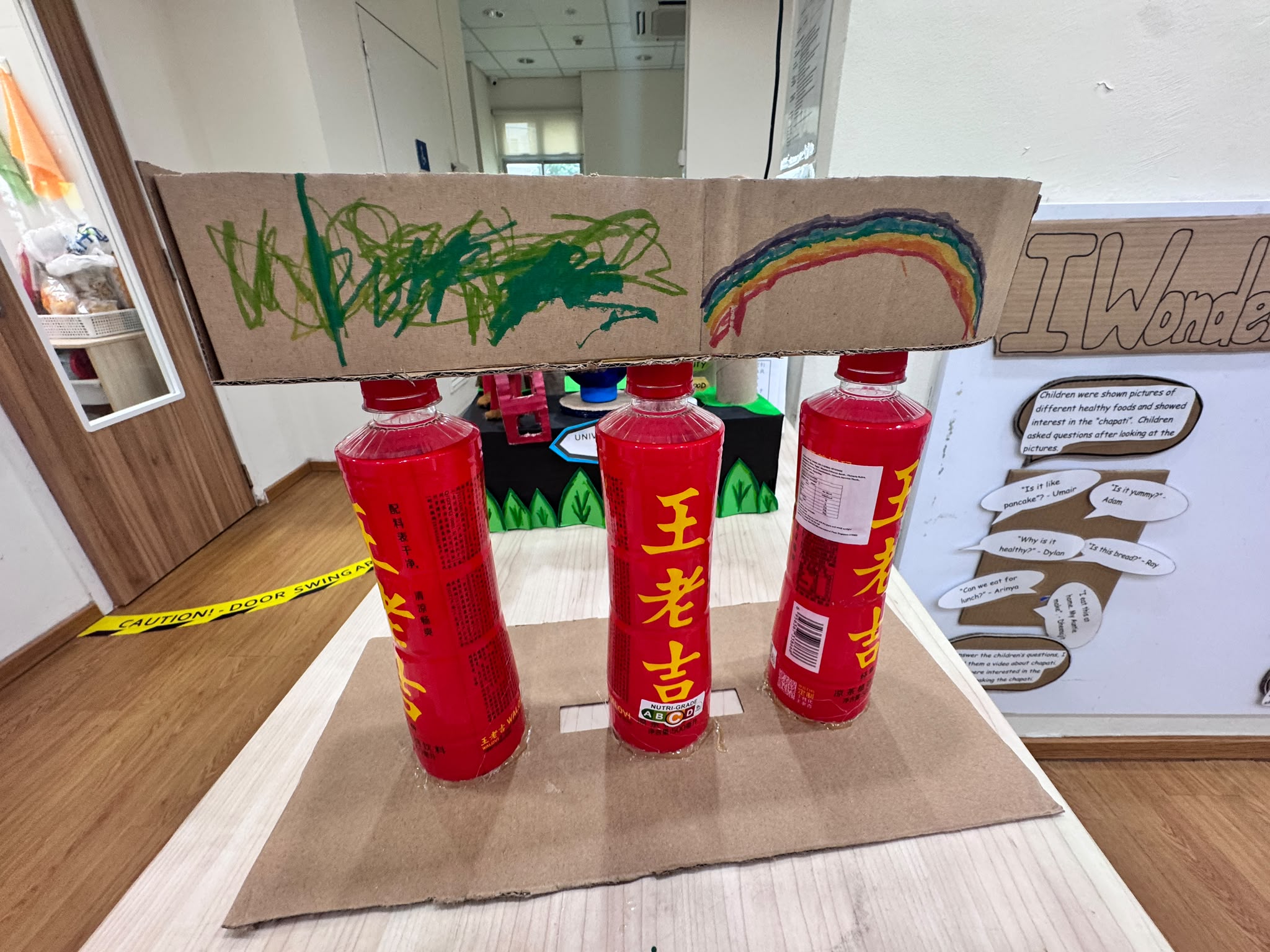 Creating a Singapore landmark using recycled materials — photo 6