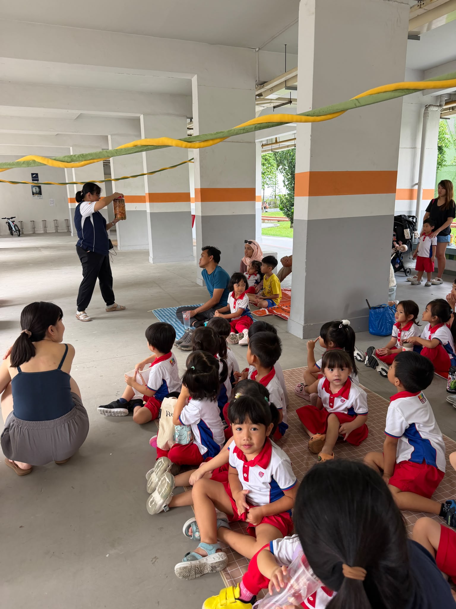 SSDB Parents Workshop - Using Recycled Items and Food Waste to Grow vegetables (Xiao Bai Cai) — photo 9