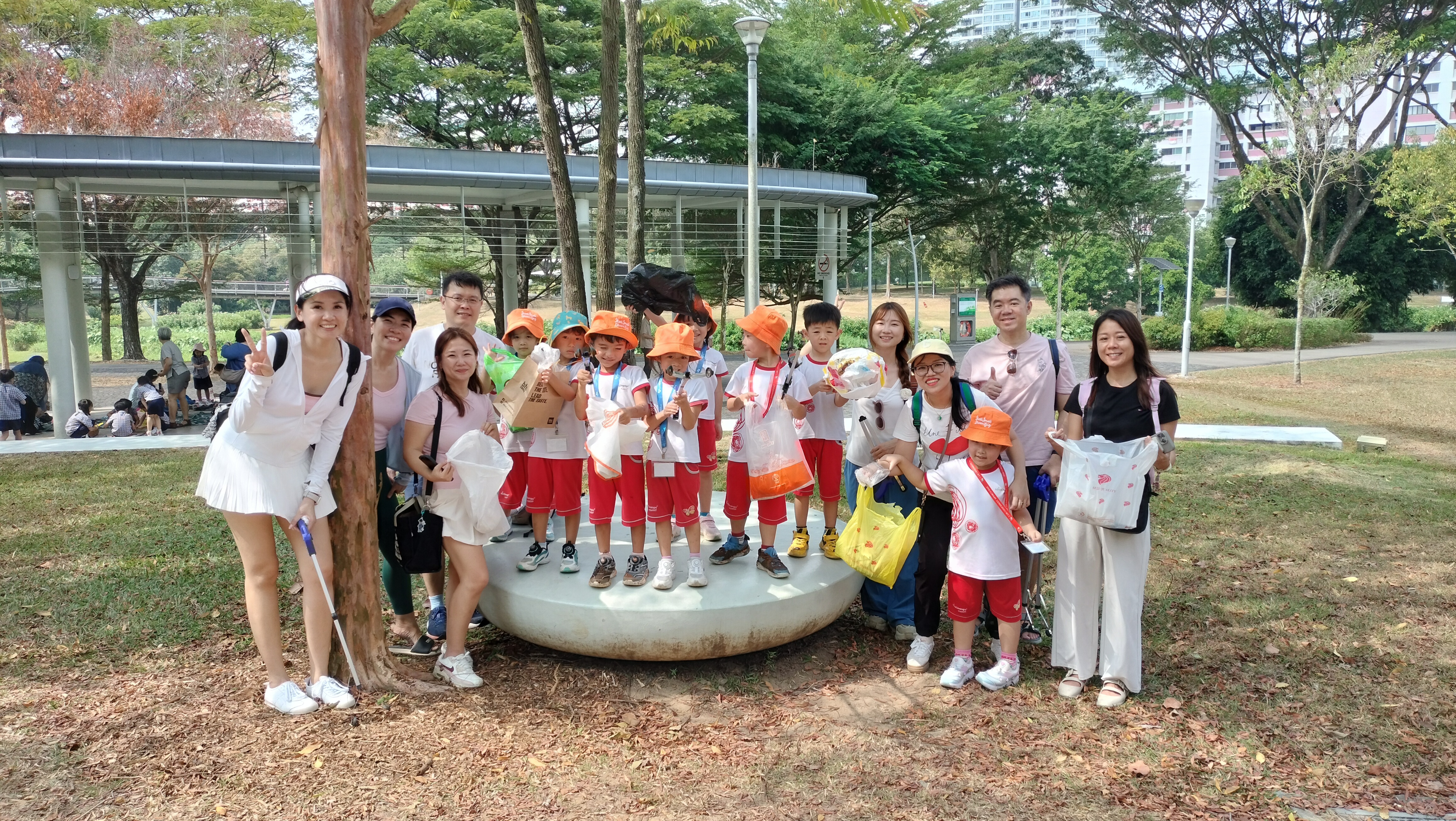 MCYCK Caring for Nature and Environment: Park Clean-up — photo 5