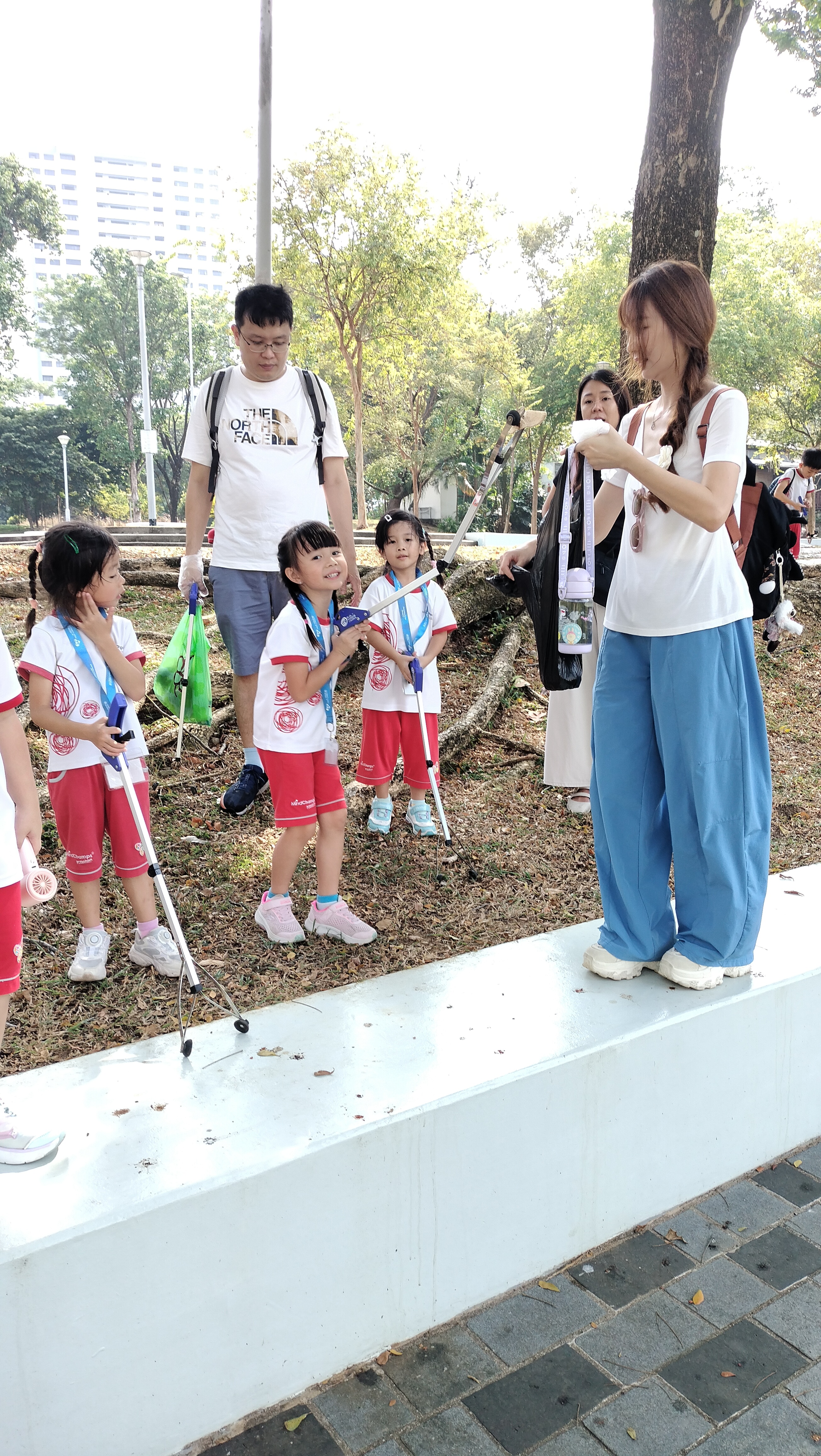 MCYCK Caring for Nature and Environment: Park Clean-up — photo 7
