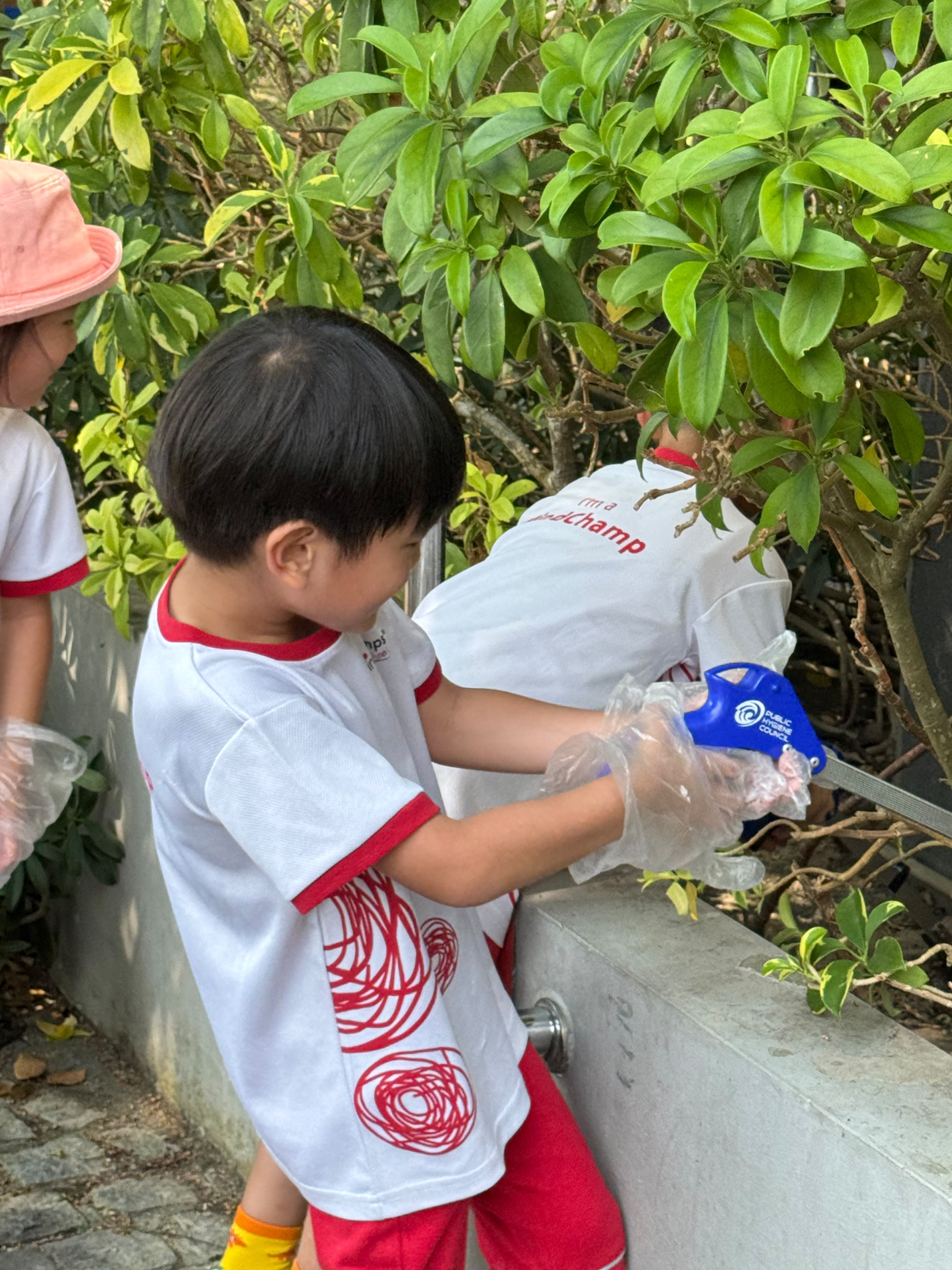MCYCK Caring for Nature and Environment: Park Clean-up — photo 17