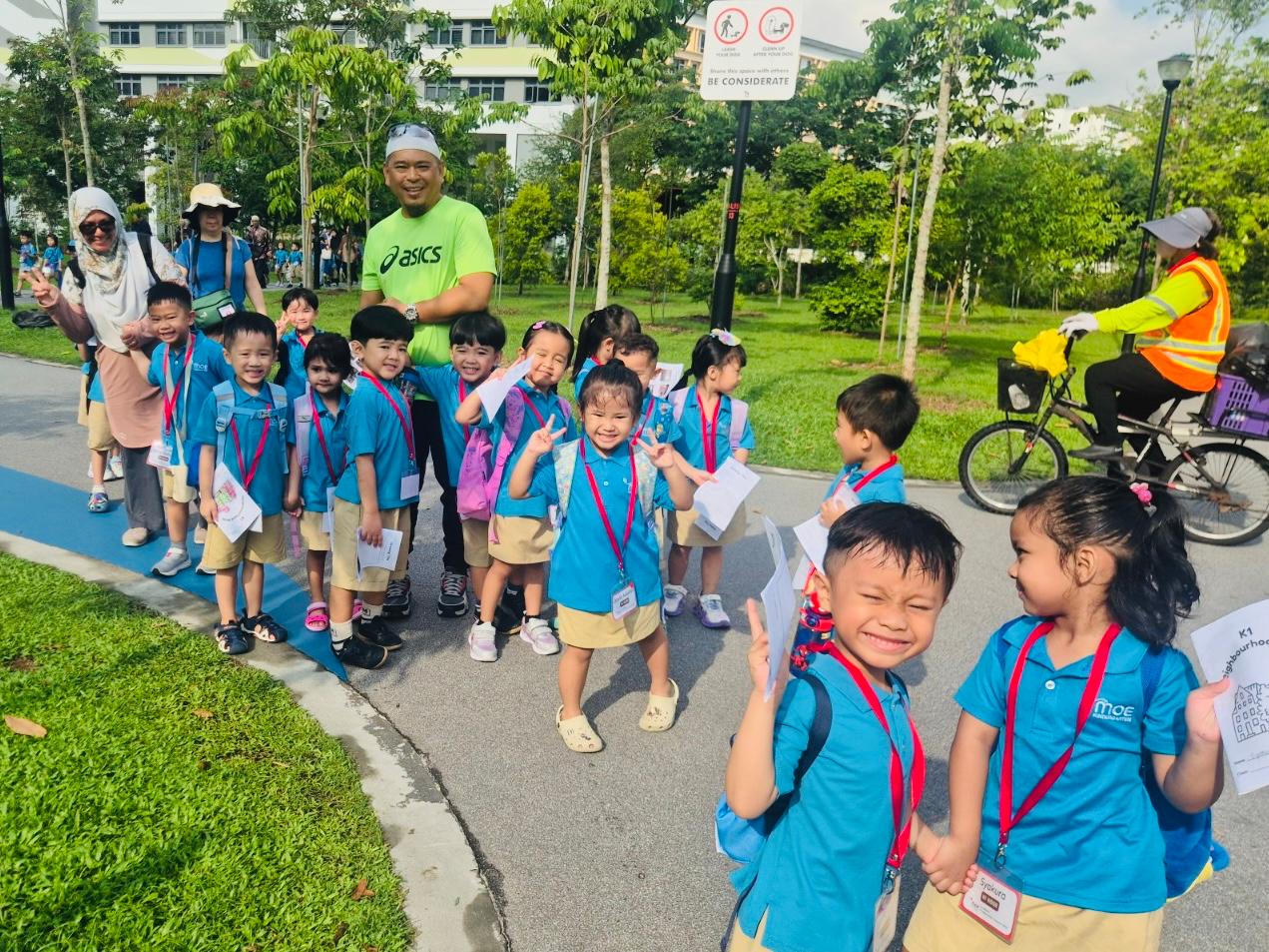 A Walk to Remember: K1 Neighbourhood Walk with Grandparents — photo 3