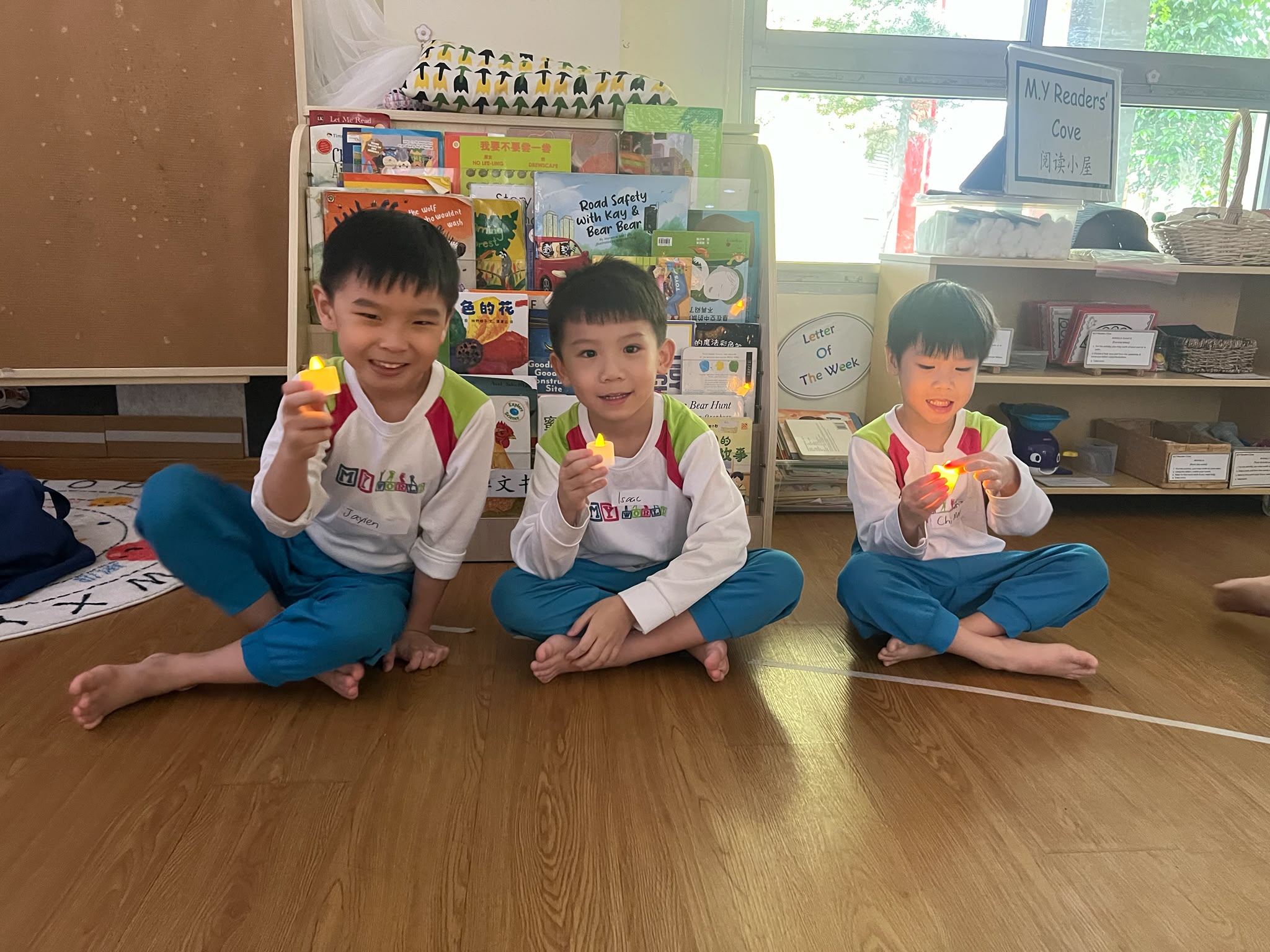 Learning 4 different cultures through books — photo 3