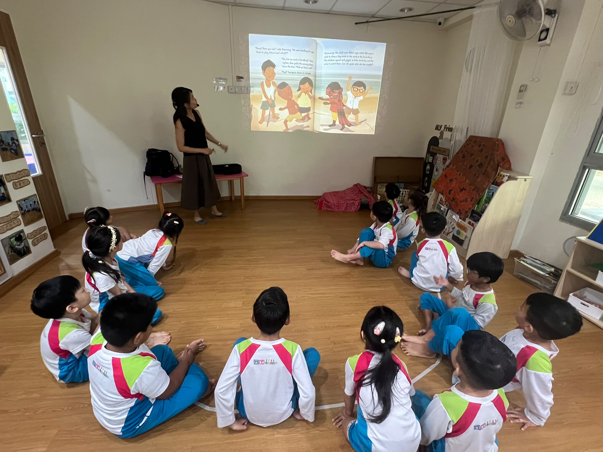 Learning 4 different cultures through books — photo 12