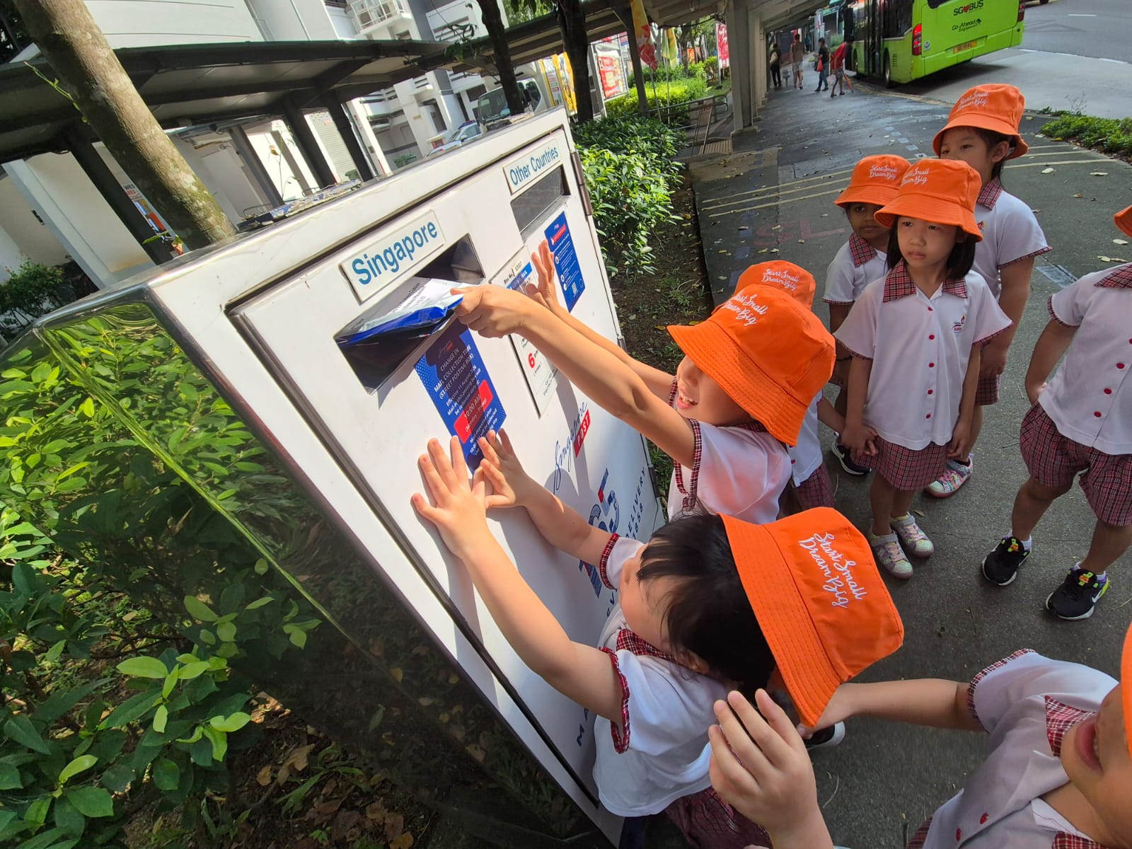 Little Hands, Big Hearts: 
Spreading Kindness to Elderlies — photo 14
