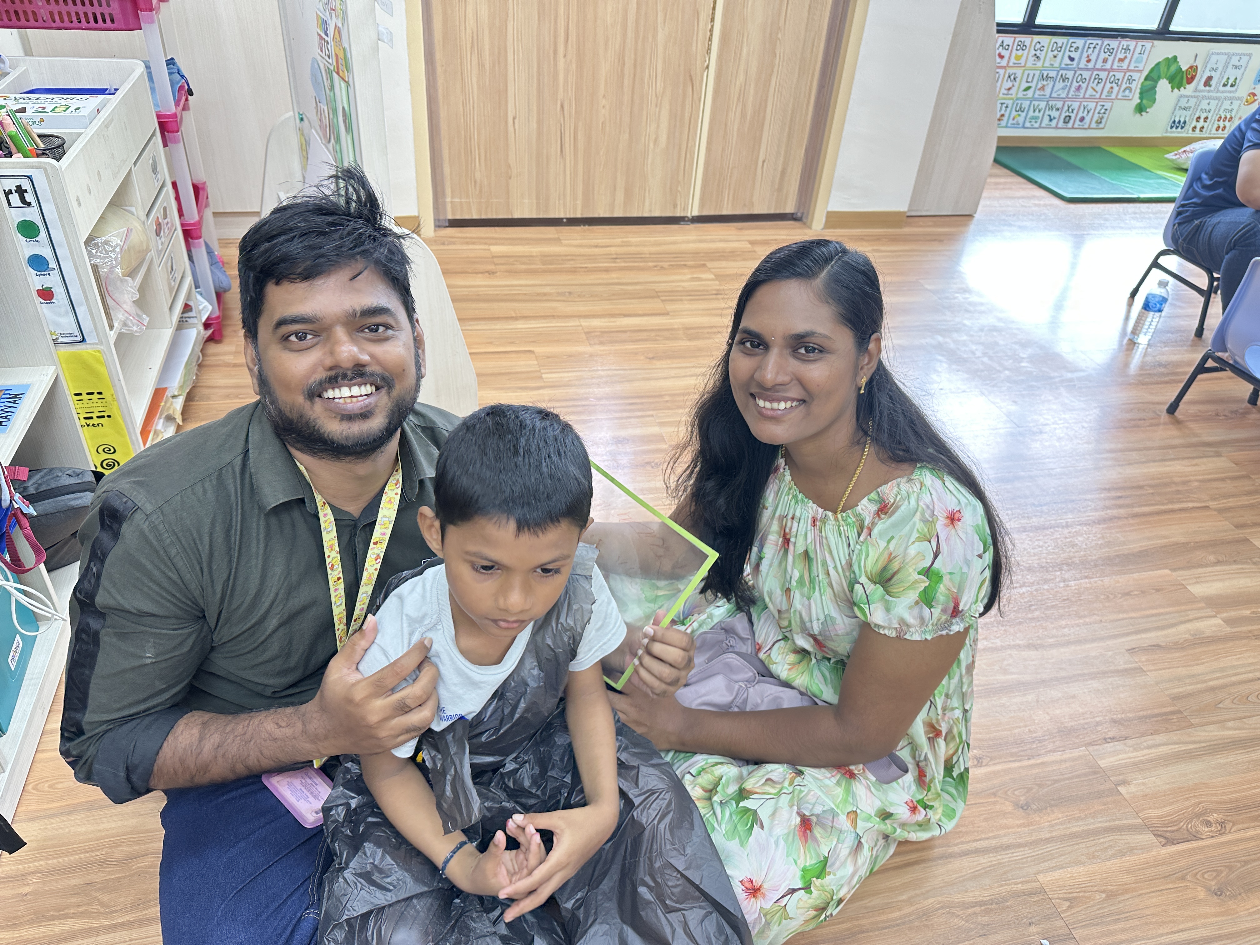 Parents’ Day: Children Dressing Up with Recycled Materials — photo 4
