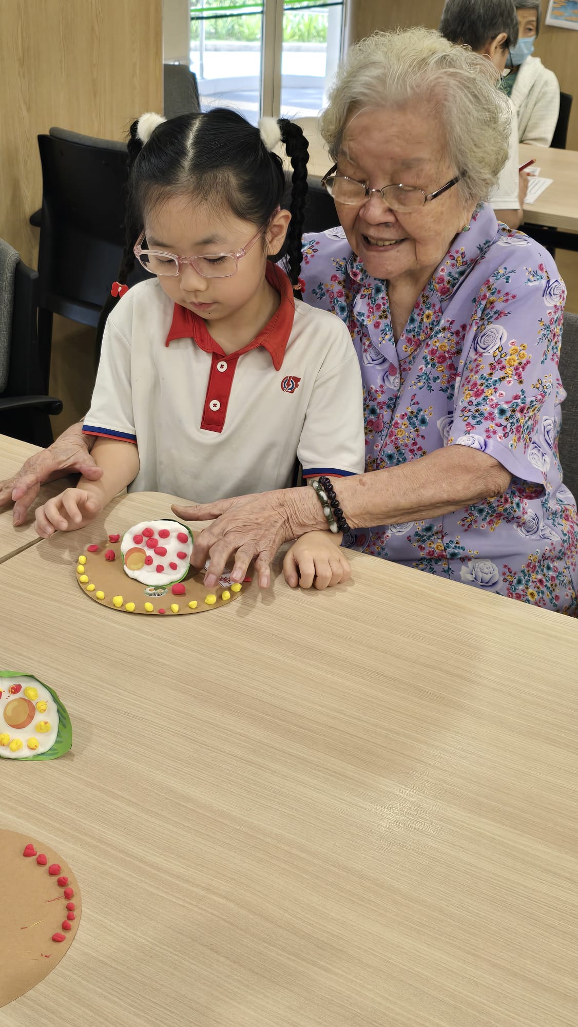 Building Bridges Across Generations: An Intergenerational Learning Journey — photo 16