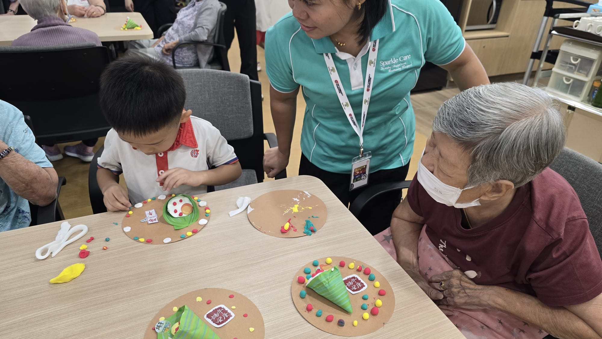 Building Bridges Across Generations: An Intergenerational Learning Journey — photo 17