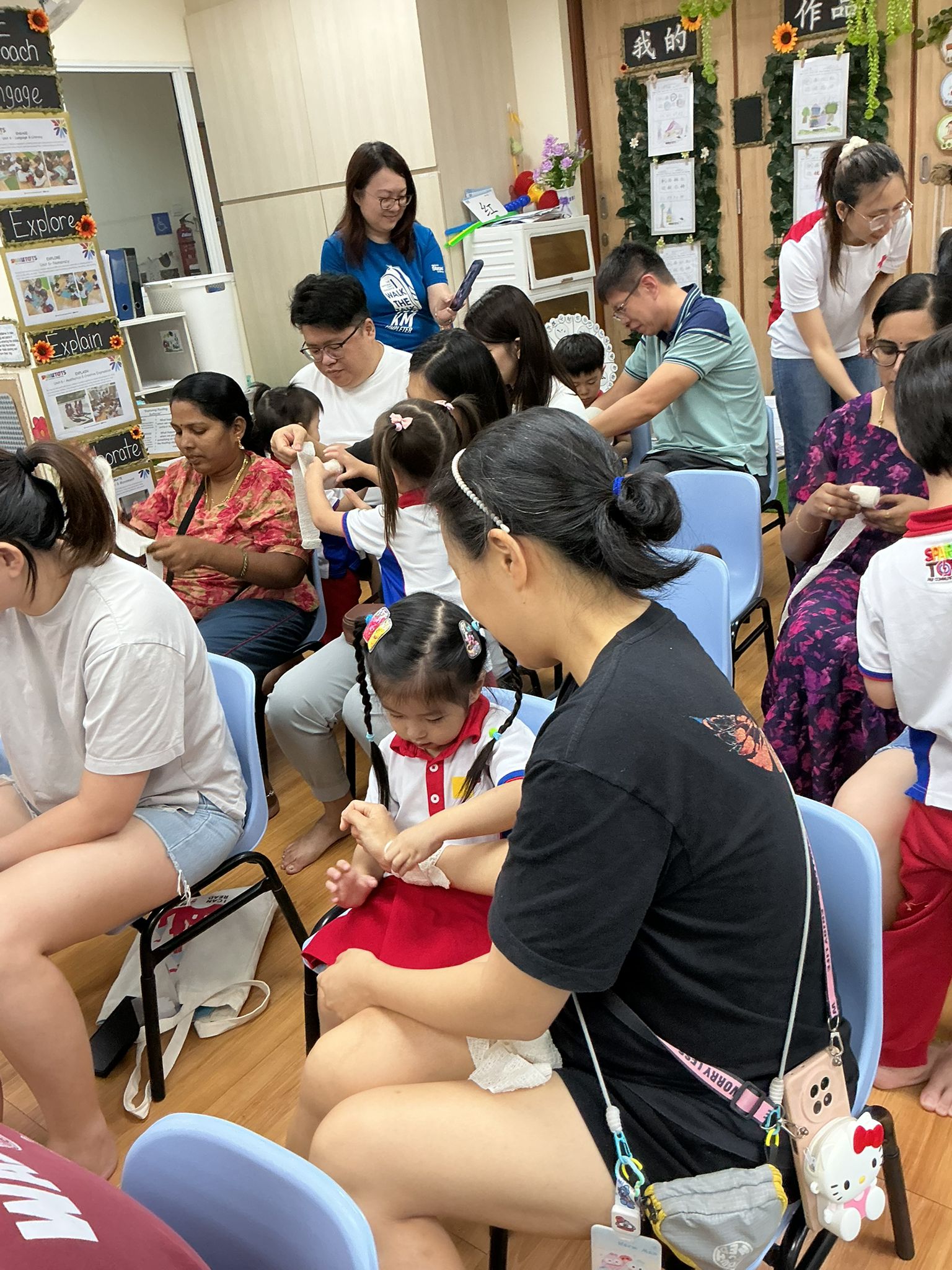 Basic Bandaging, Safety & Security Parental Workshop — photo 4