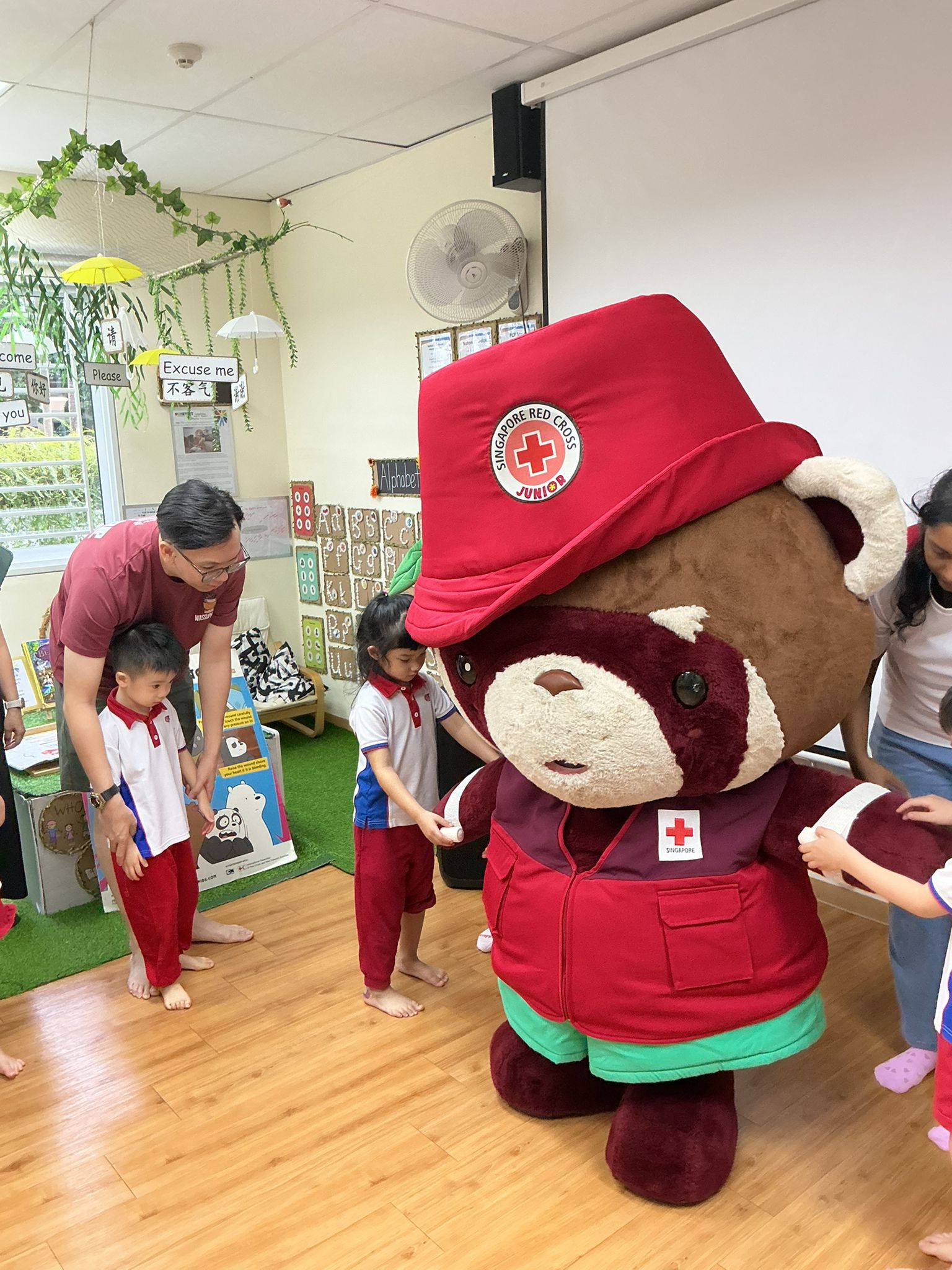 Basic Bandaging, Safety & Security Parental Workshop — photo 8