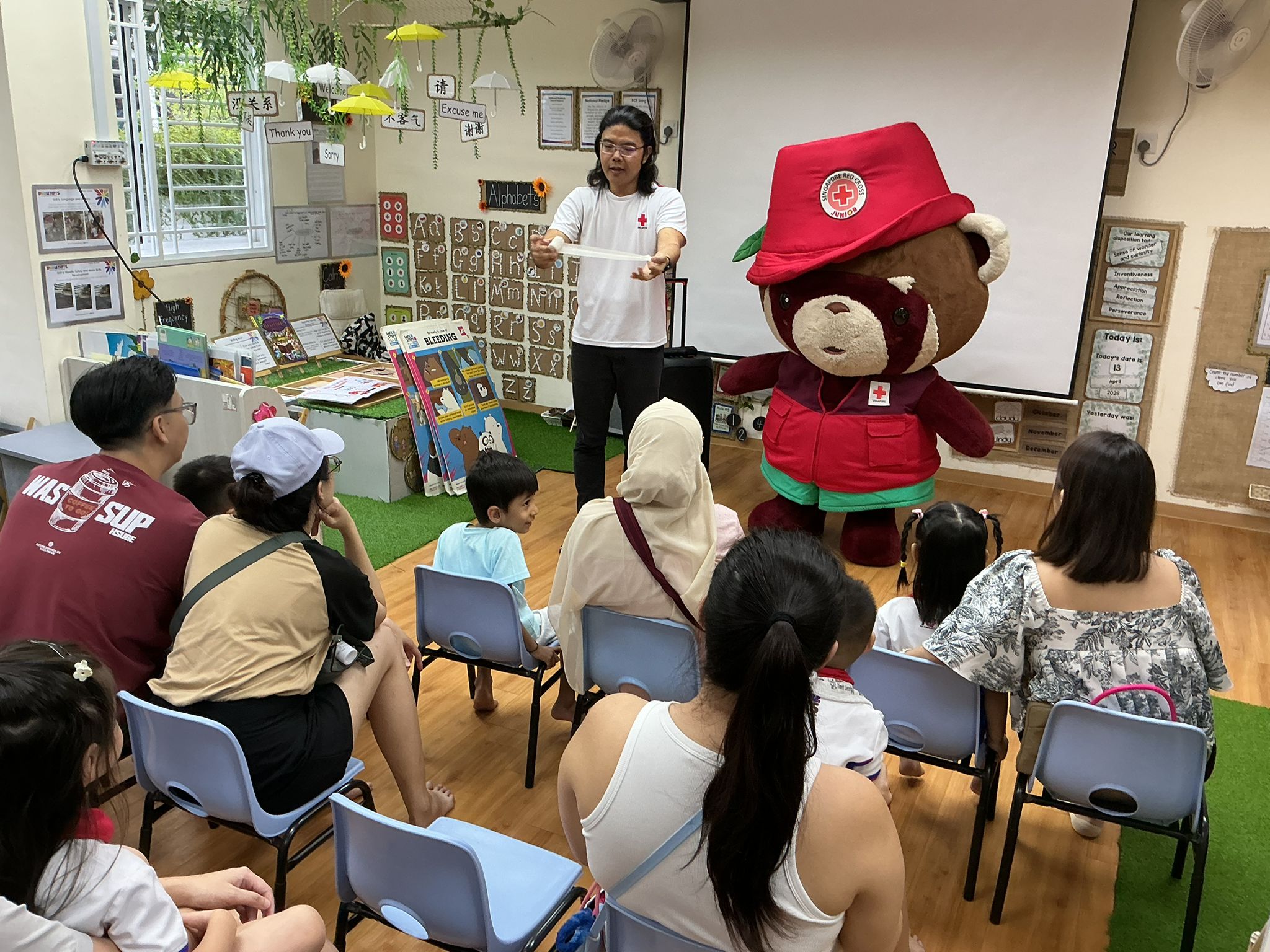 Basic Bandaging, Safety & Security Parental Workshop — photo 9