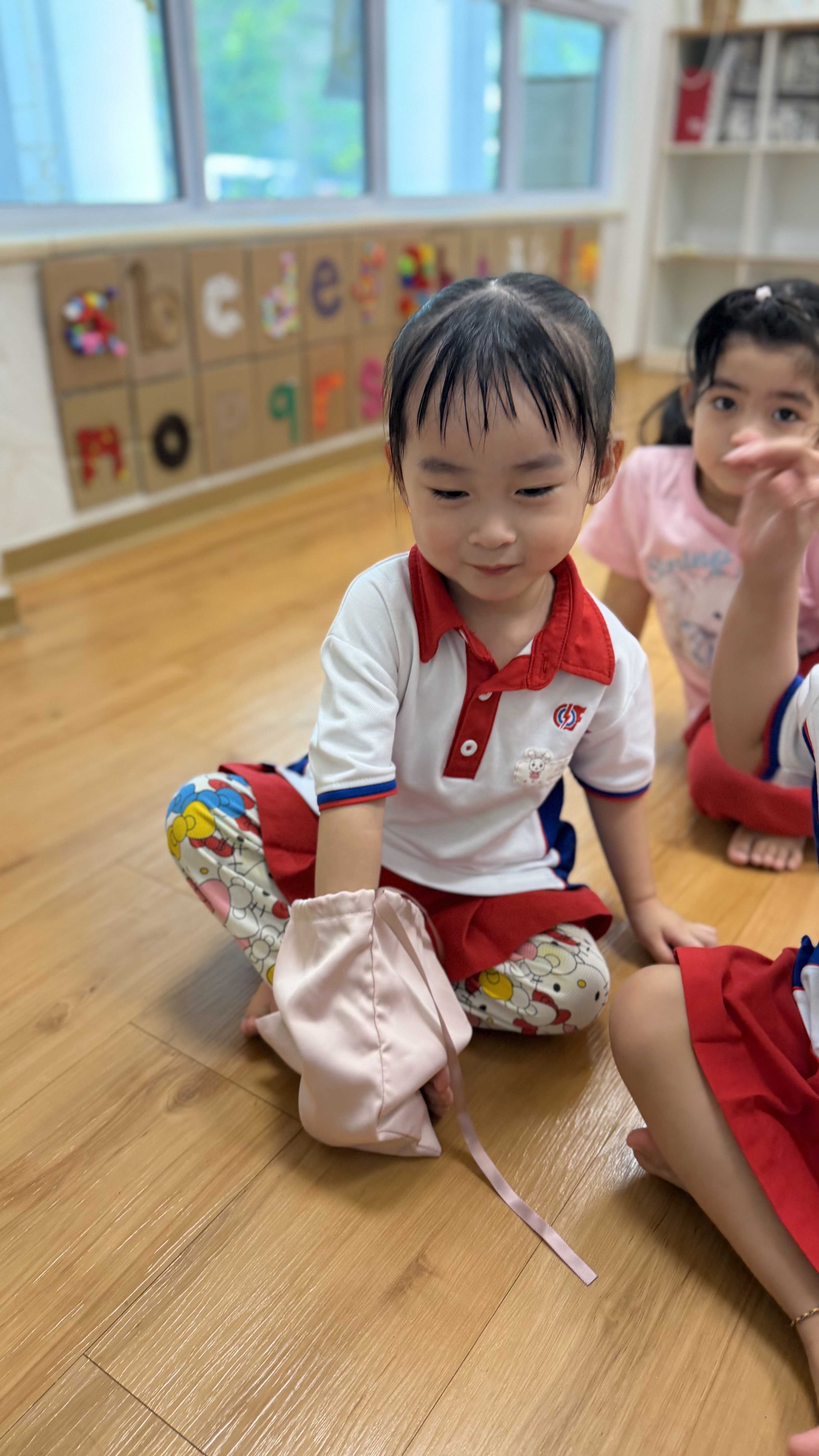 LITTLE FOOD HEROES: Learning Through Exploration — photo 3