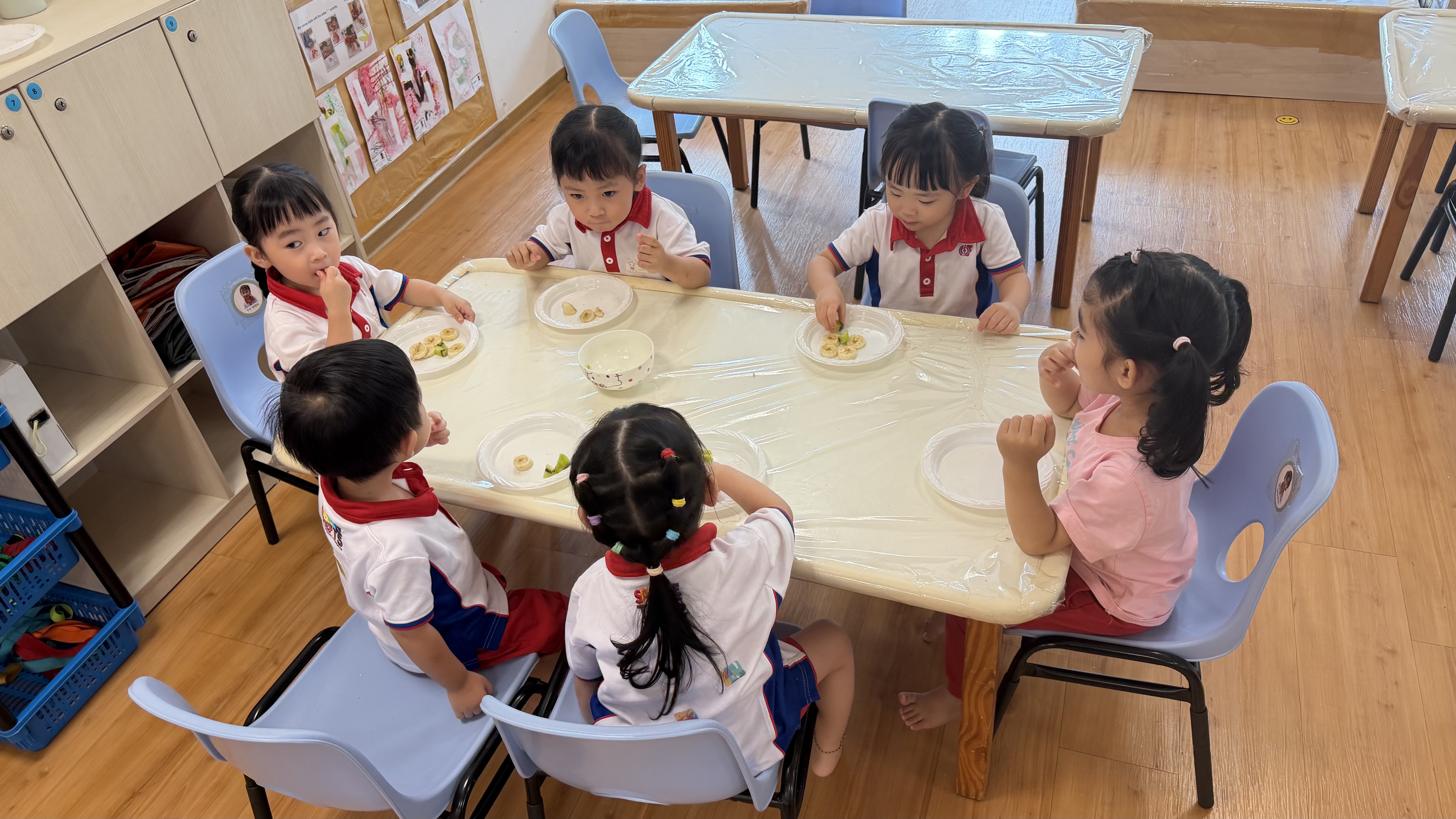 LITTLE FOOD HEROES: Learning Through Exploration — photo 11