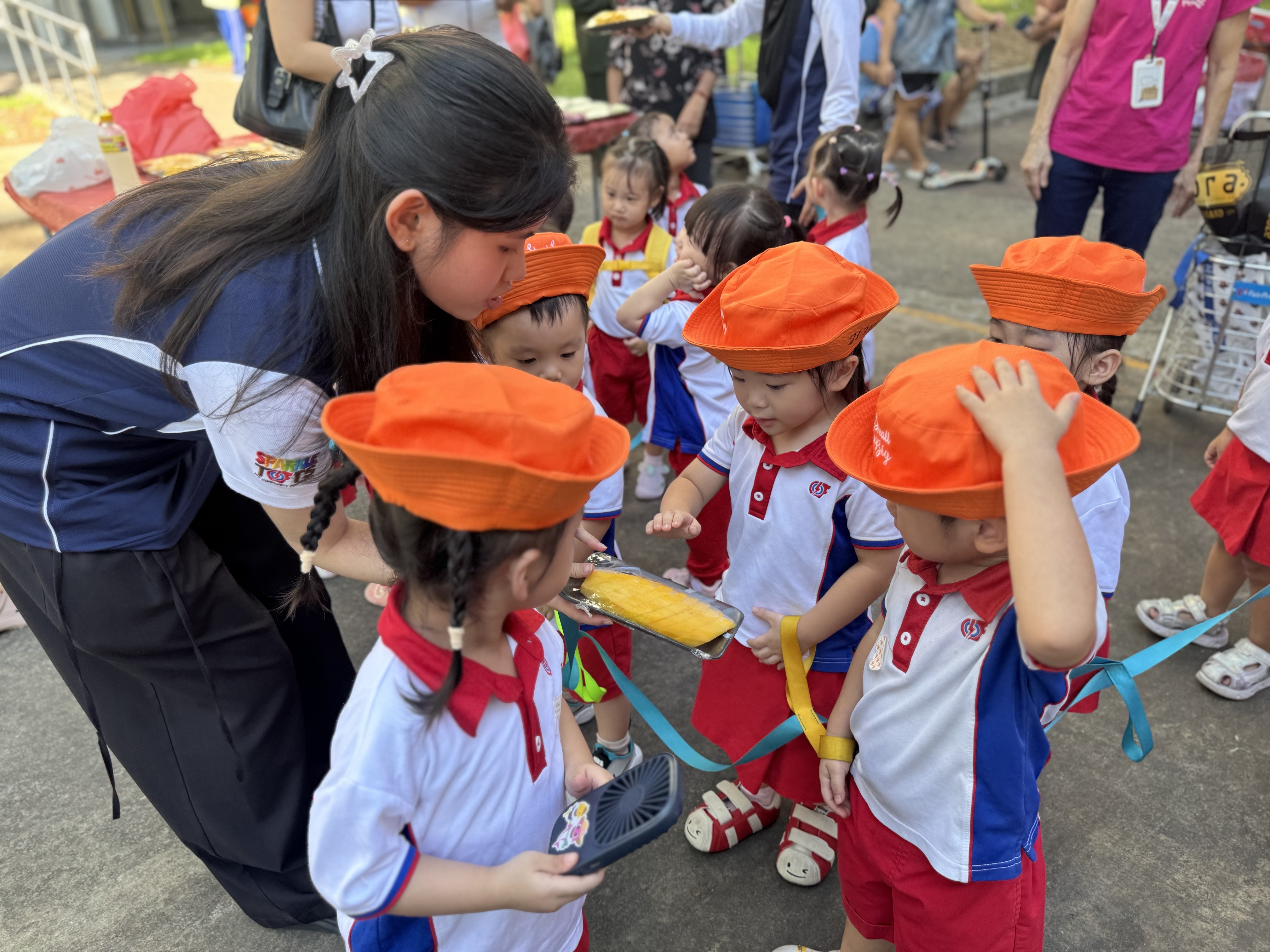 LITTLE FOOD HEROES: Learning Through Exploration — photo 15