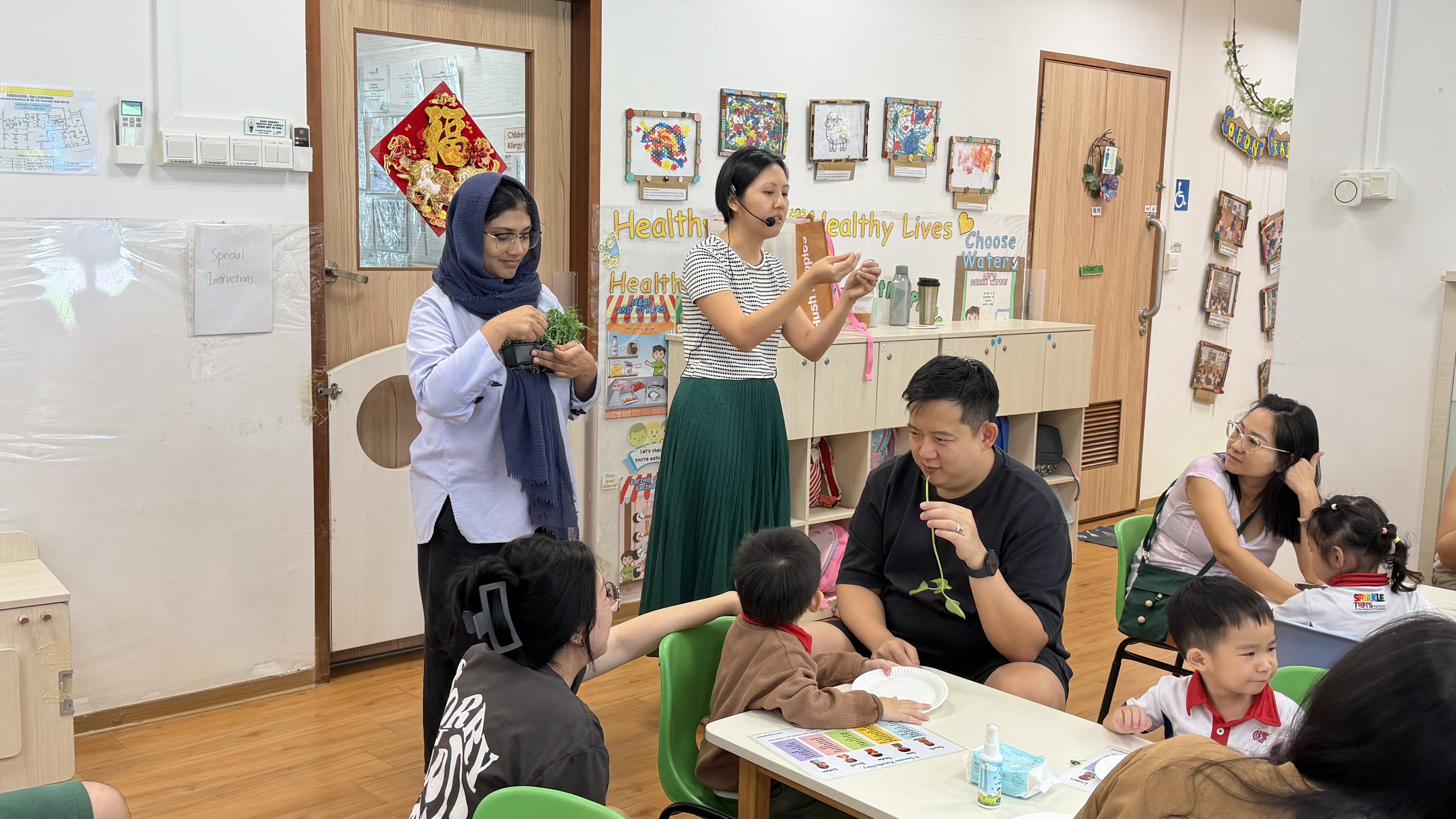 LITTLE FOOD HEROES: Growing Together