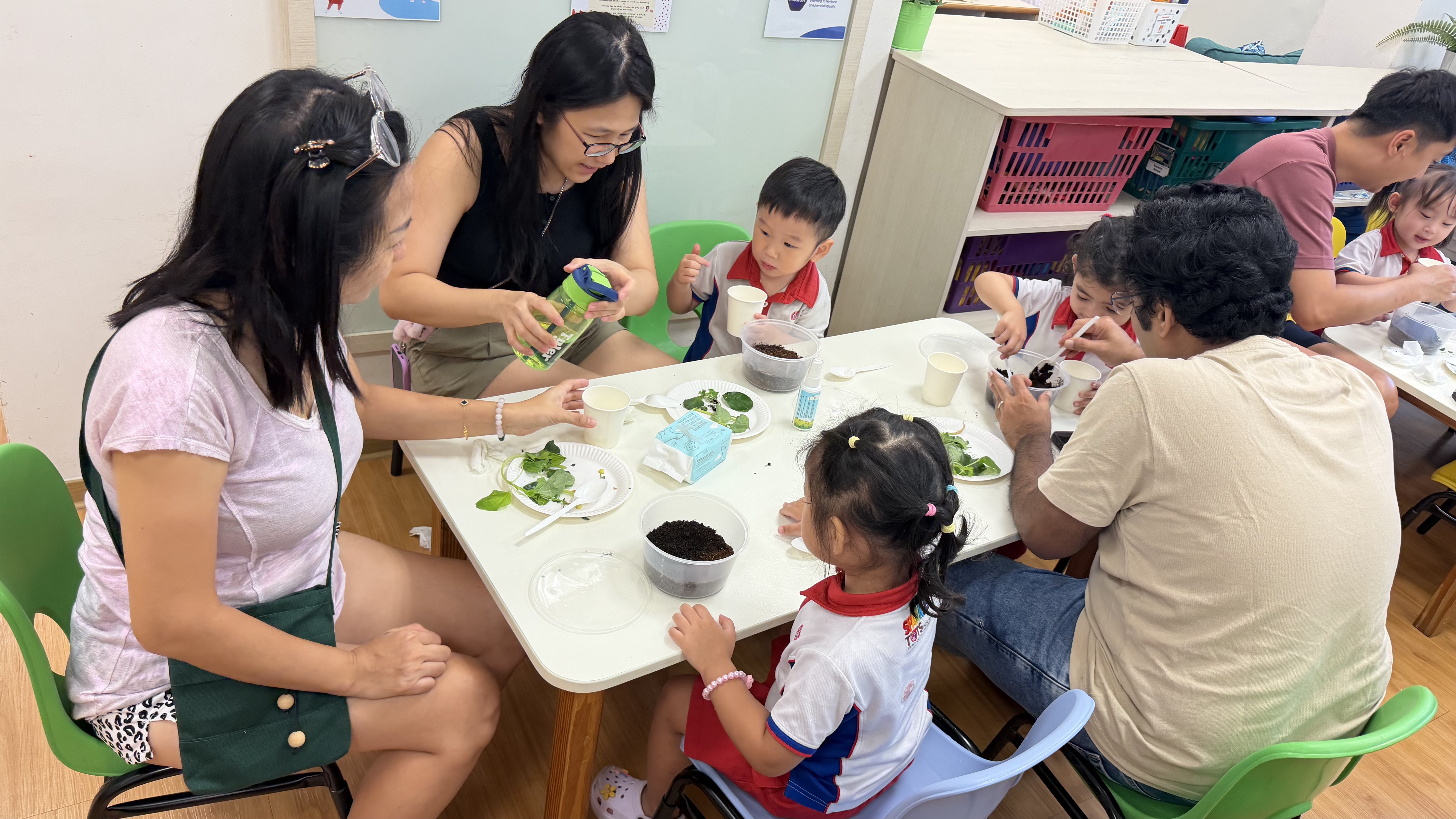 LITTLE FOOD HEROES: Growing Together — photo 12