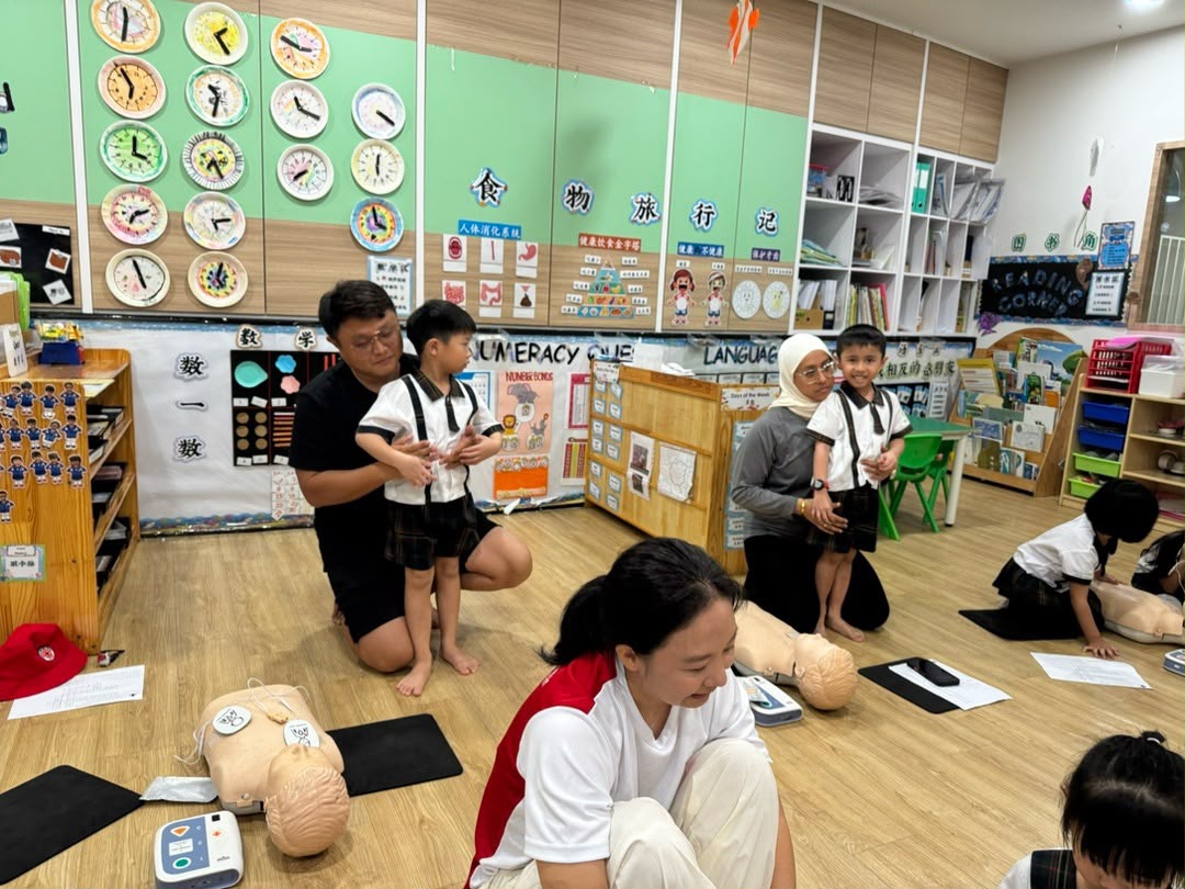 Learning to Save a Life: CPR & AED Awareness Workshop — photo 7