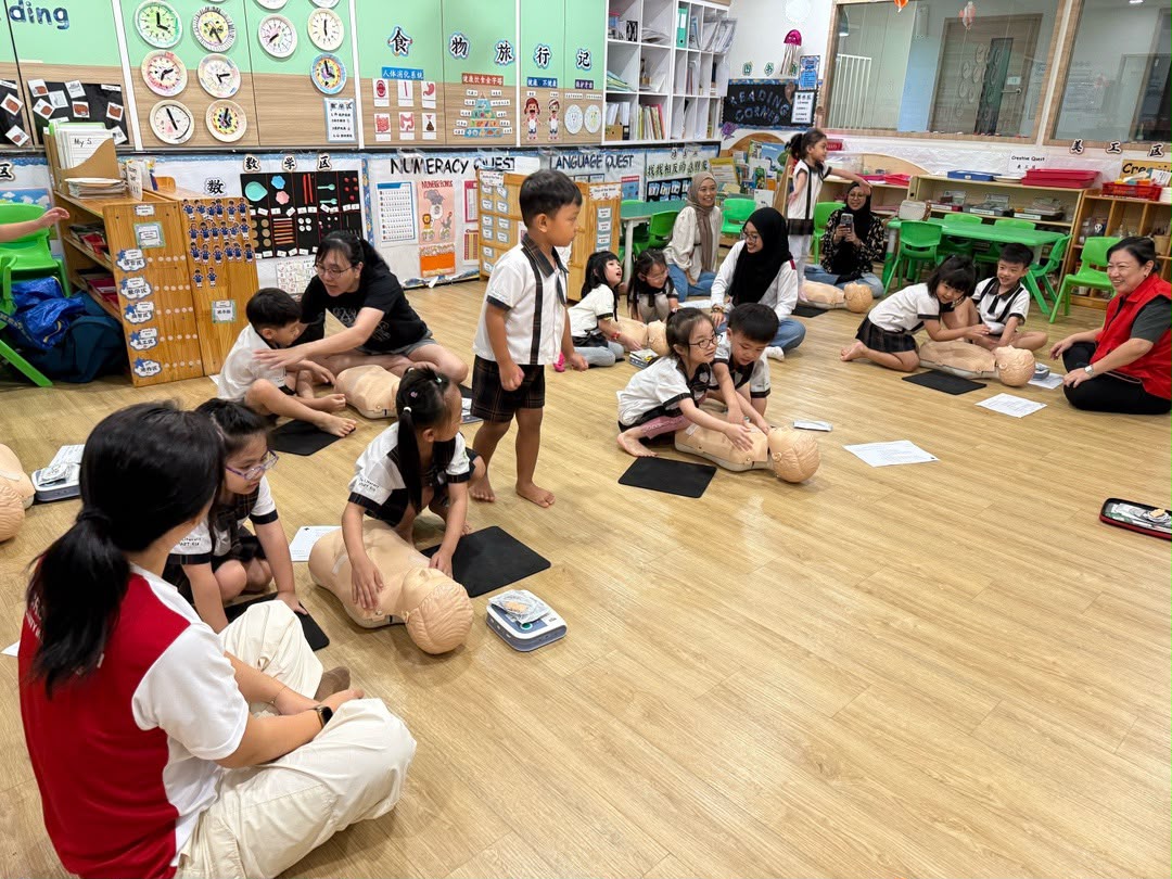 Learning to Save a Life: CPR & AED Awareness Workshop — photo 11