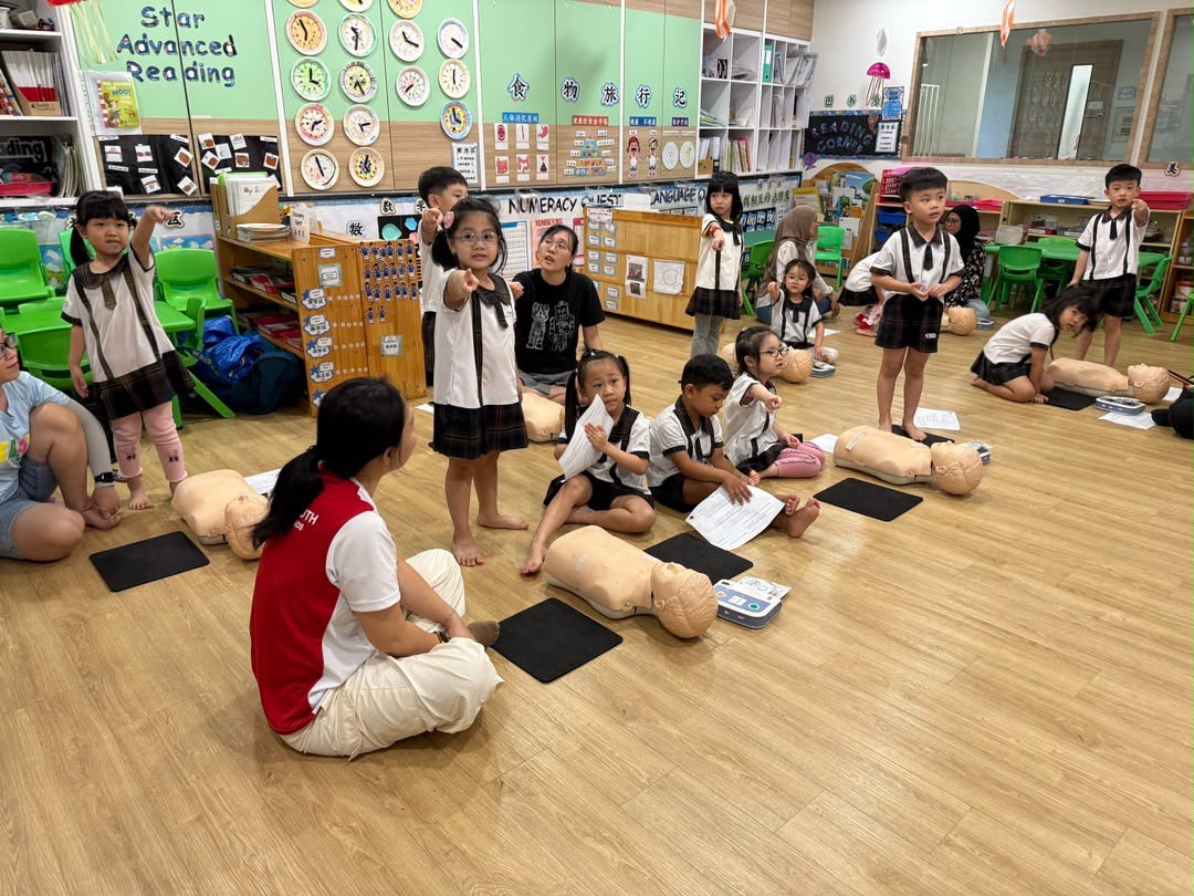 Learning to Save a Life: CPR & AED Awareness Workshop — photo 13
