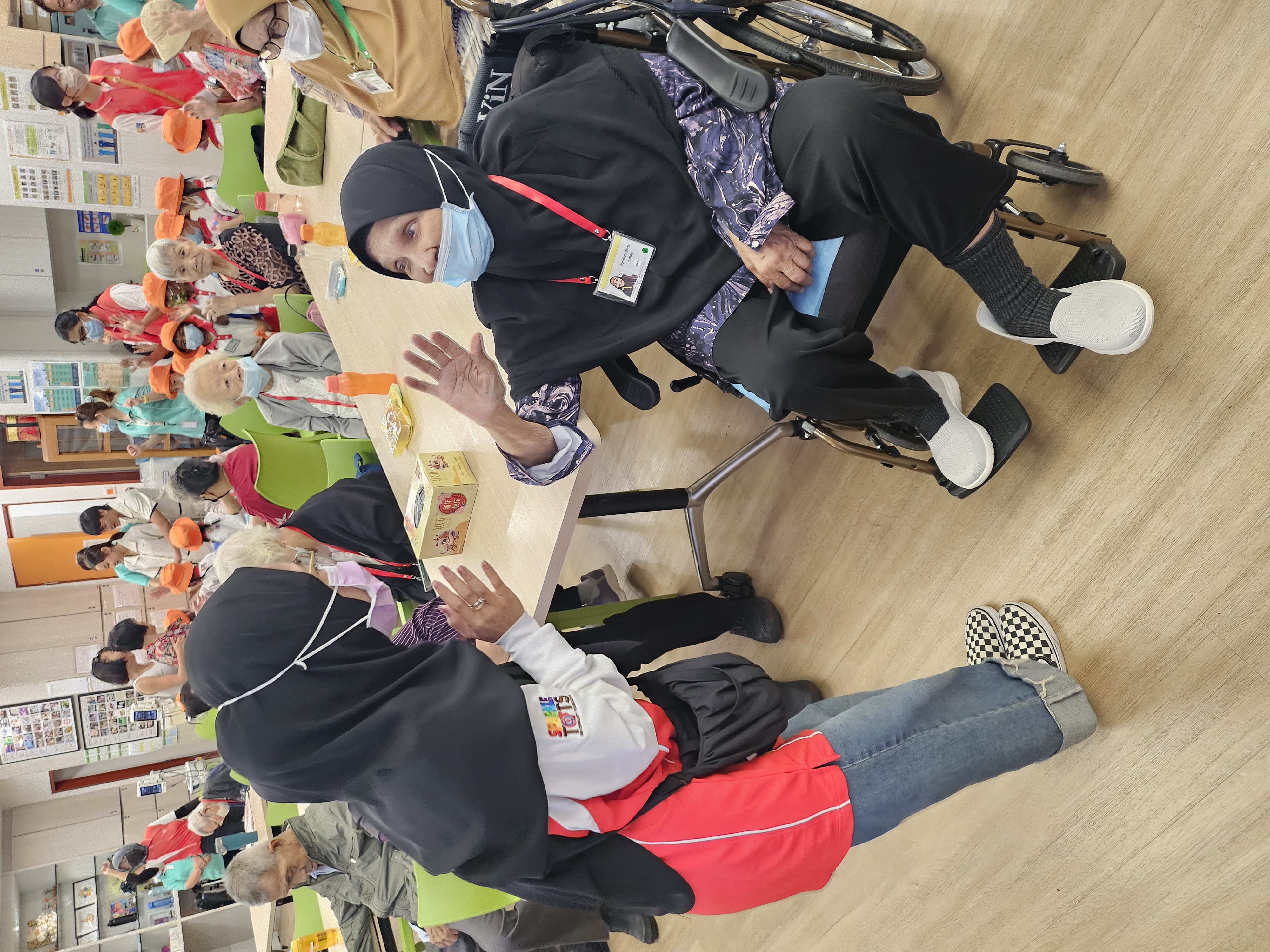 Story #4: A Meaningful Intergenerational National Day Celebration in SparkleCare – A short visit that warmed all our hearts — photo 4