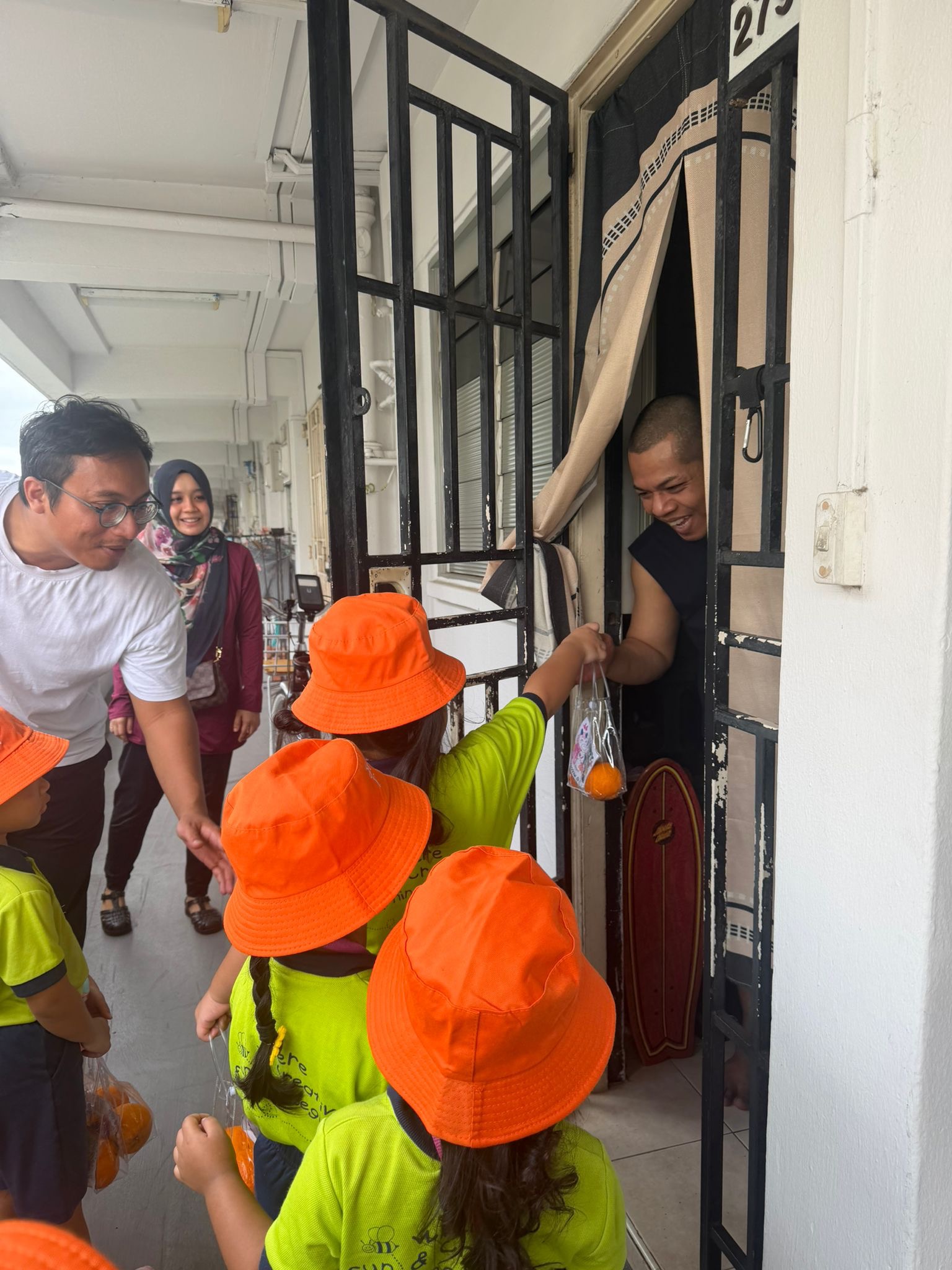 Orange Distribution for CNY — photo 5