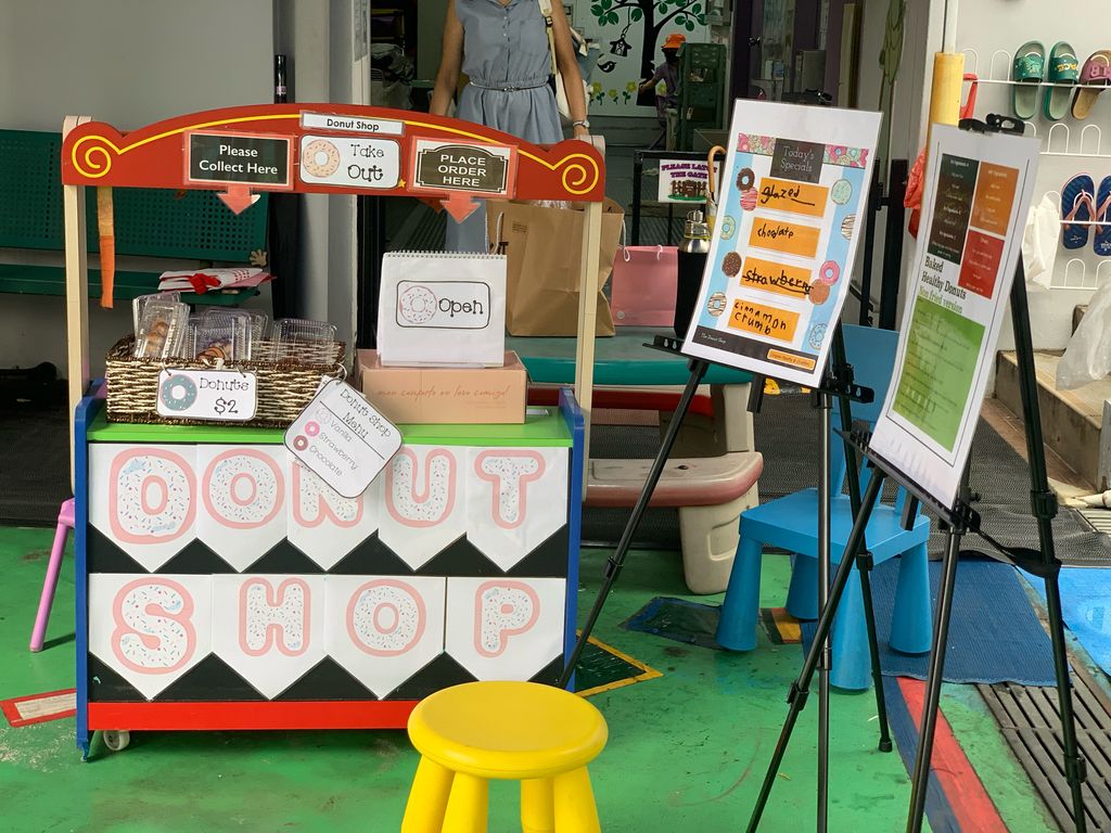 Cherie Hearts @ Charlton - Sprinkle Kindness in the Community with Healthy Donut Project #SSDB2021 — photo 3