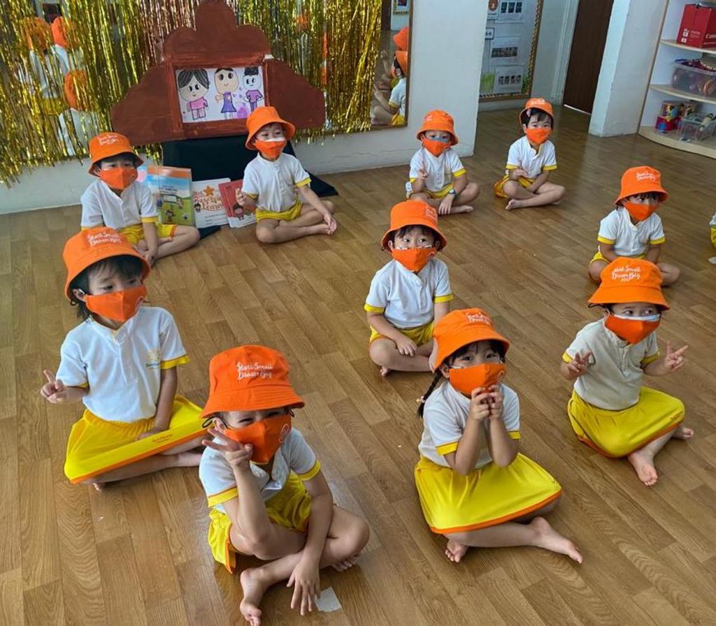 Sunflower Preschool @ Frankel SSDB intergeneration collaboration with Econ Medicare Centre (Chai Chee) — photo 7