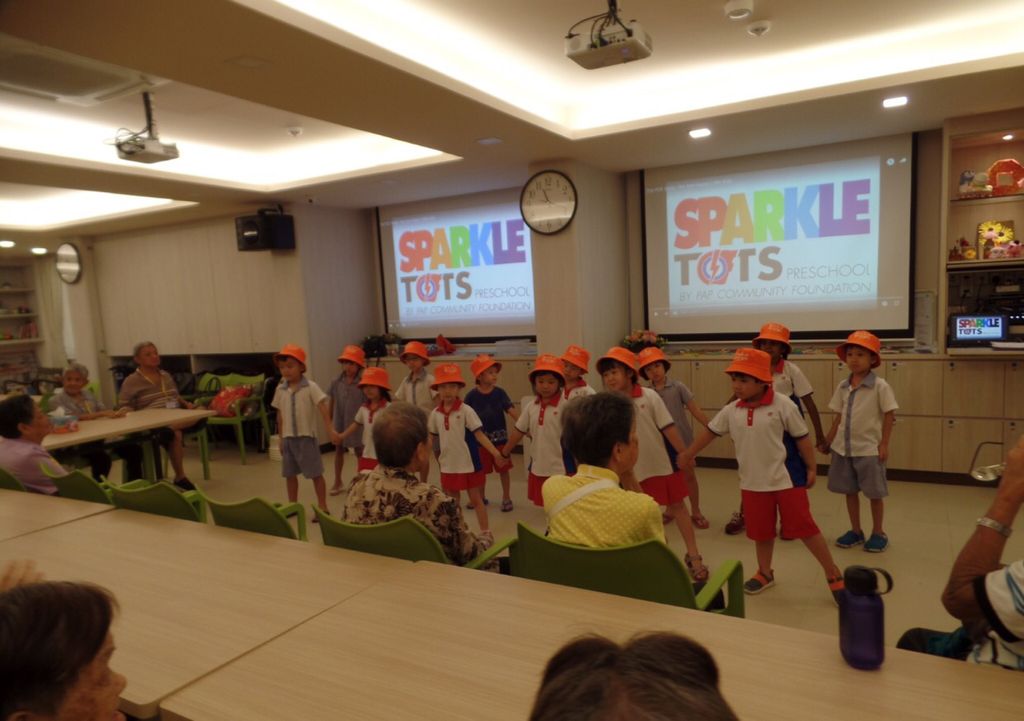 Little Hands, Big Hearts for our Elderly - Visit to PCF Yew Tee Sparkle Care (Part 2) — photo 3