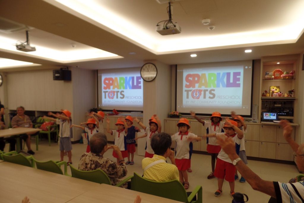 Little Hands, Big Hearts for our Elderly - Visit to PCF Yew Tee Sparkle Care (Part 2) — photo 4