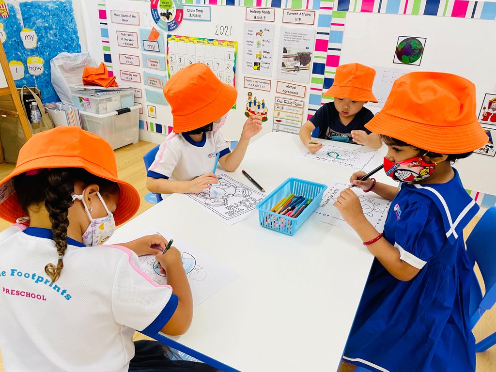 “Love the Earth” Poster Making Activity — photo 4