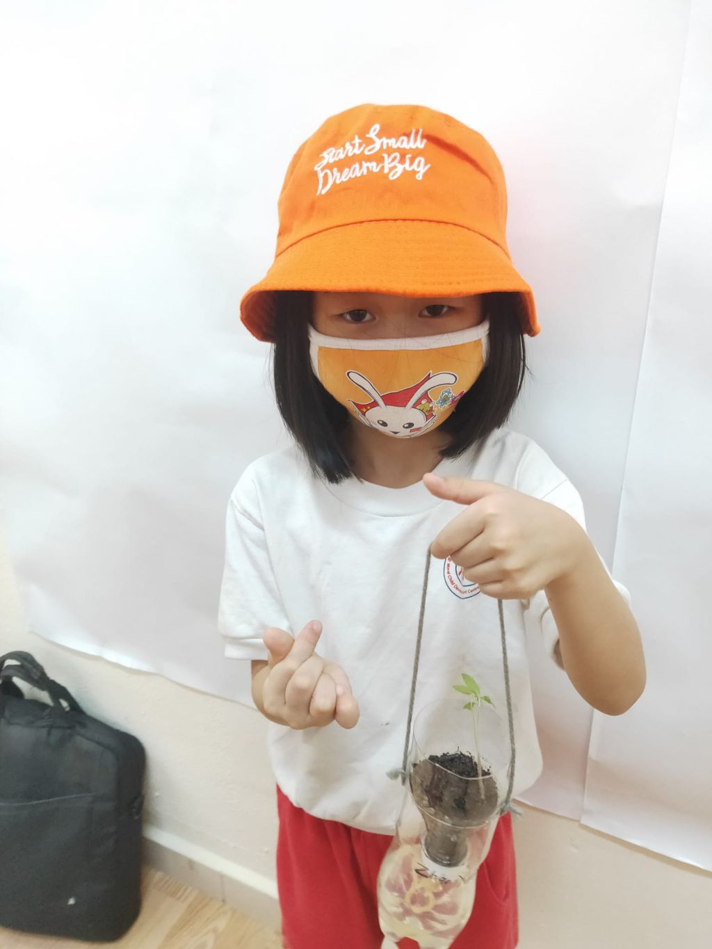 K2 children SSDB Gardening Journal-Tomato and Onion — photo 10