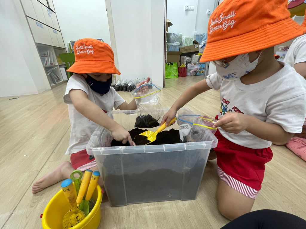 Collaboration with Bright Hill Evergreen (Old Folks’ Home) — photo 6