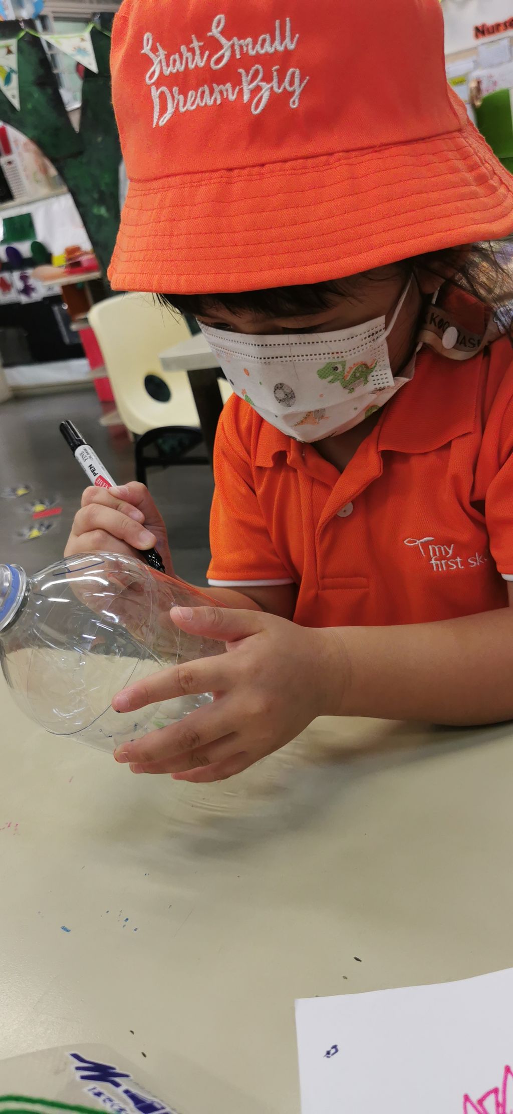 Upcycling project: Making household items using plastic bottles — photo 5