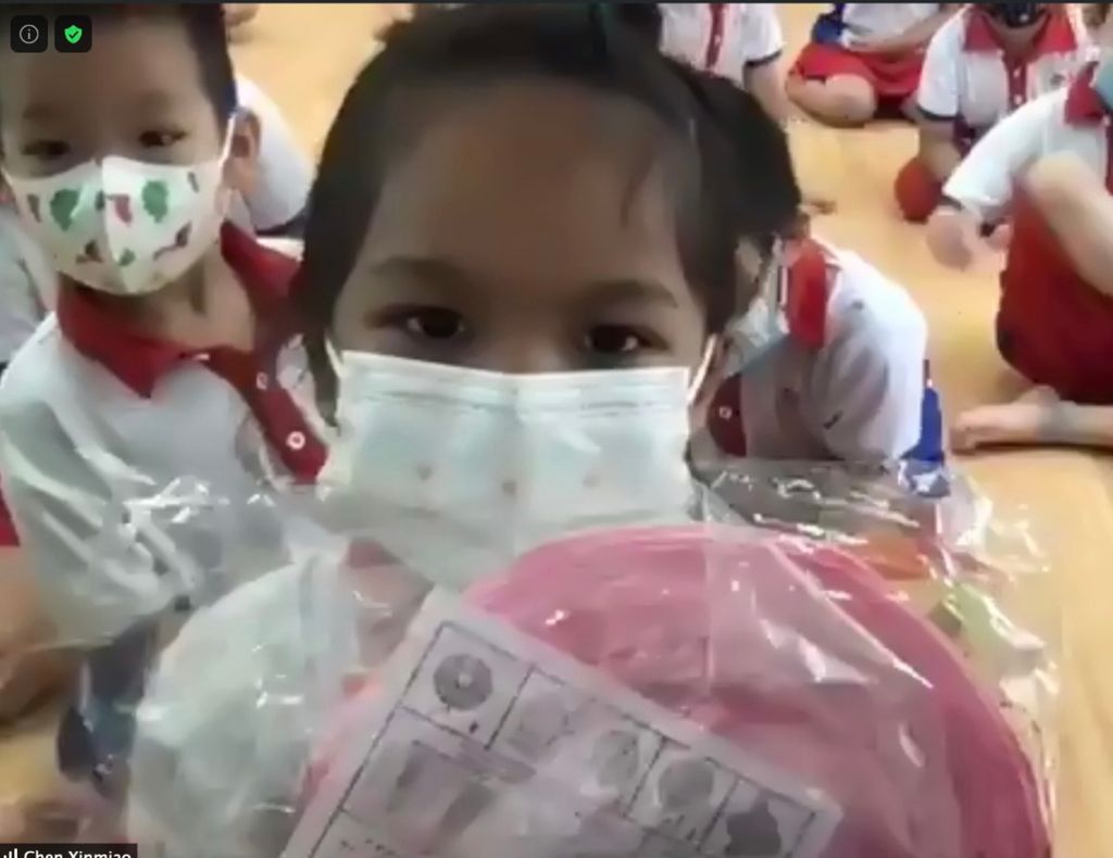 Lantern Making with the Seniors from NTUC Health Day Centre for Seniors (Marsiling) — photo 2
