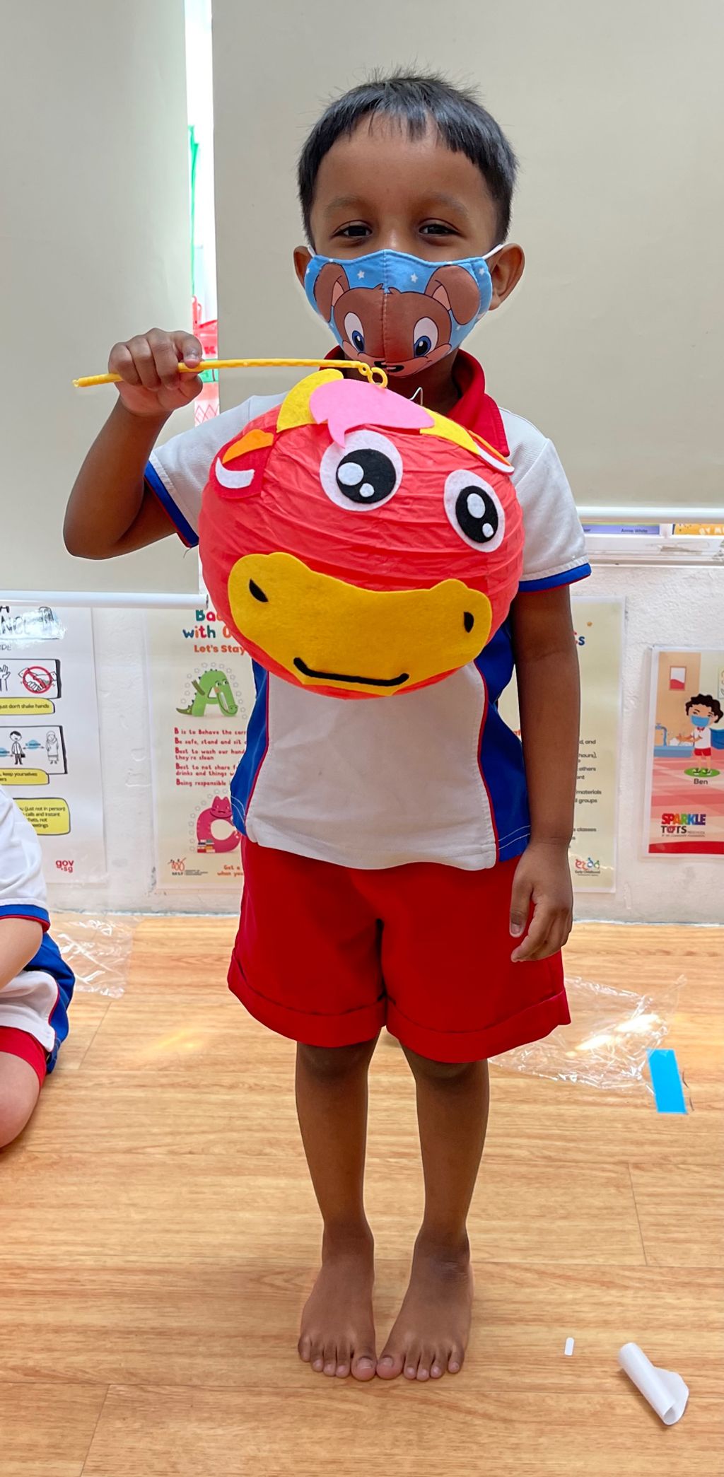 Lantern Making with the Seniors from NTUC Health Day Centre for Seniors (Marsiling) — photo 4