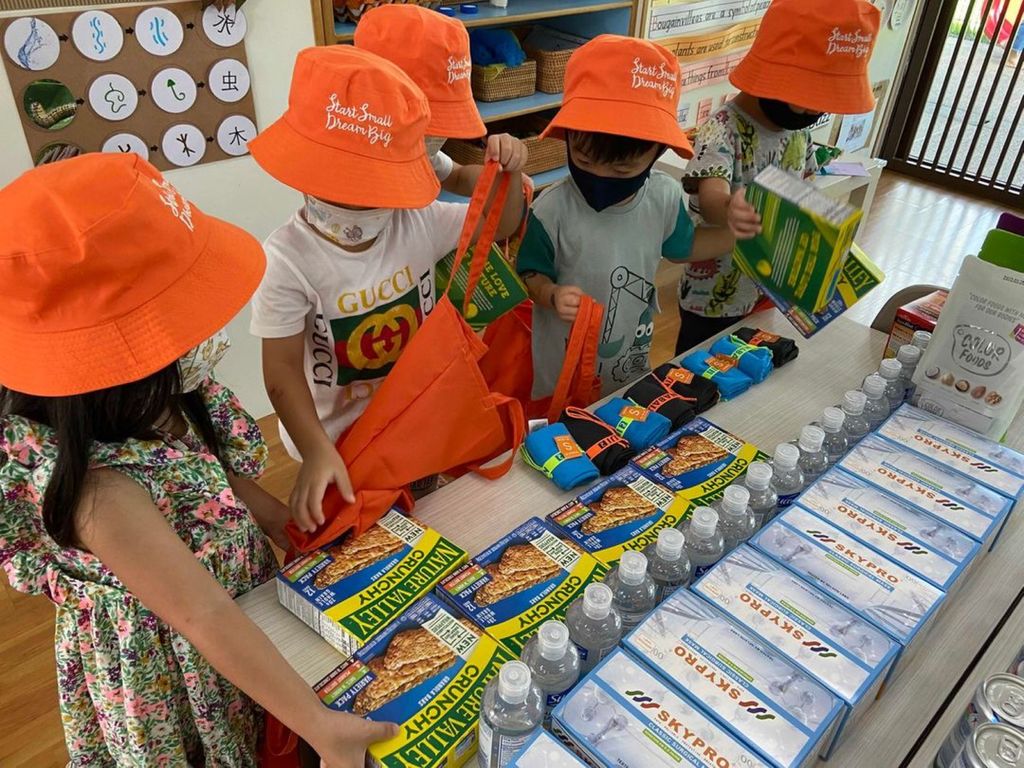 Giving Back to the Community — photo 10