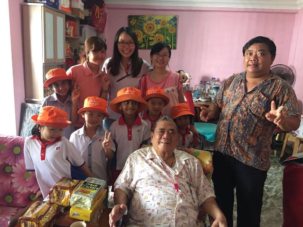 4Cs of Love - Carnival cum Visit to the homes of Elderly and Pioneer Generation in Cashew — photo 6