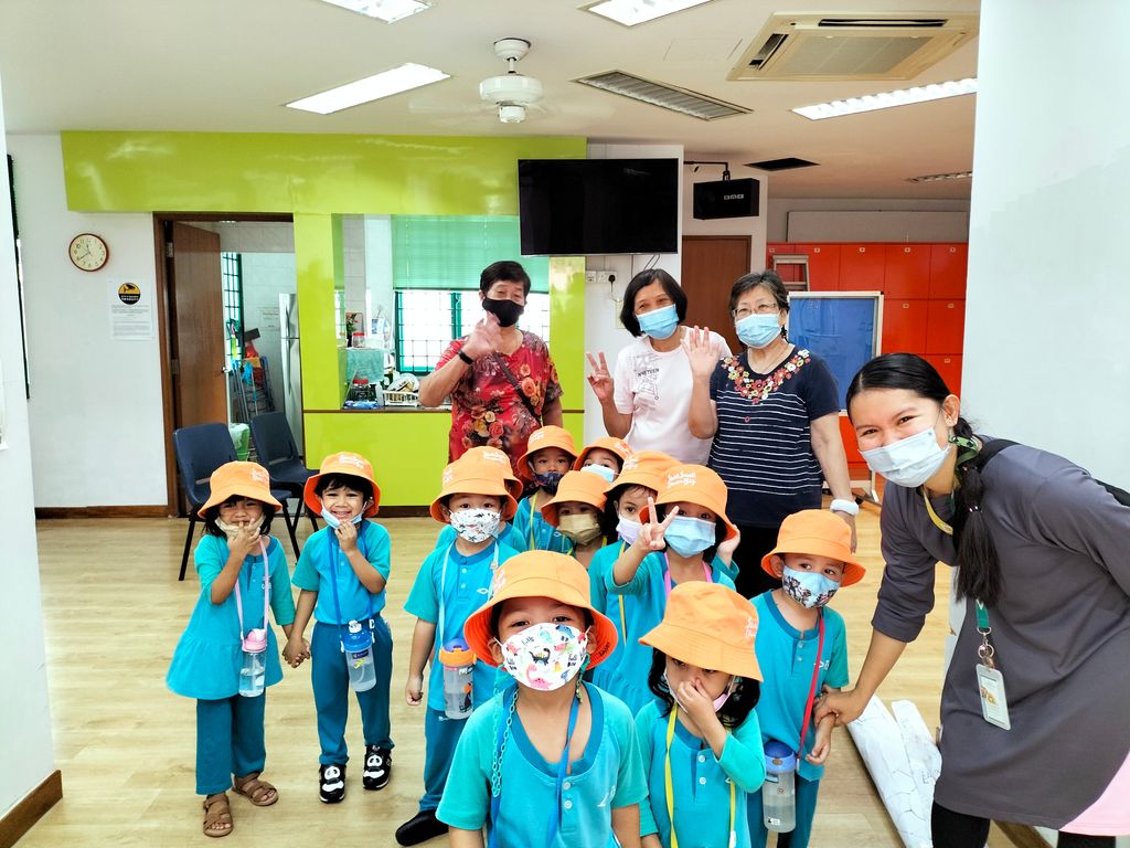 Visit to Loving Heart — photo 1