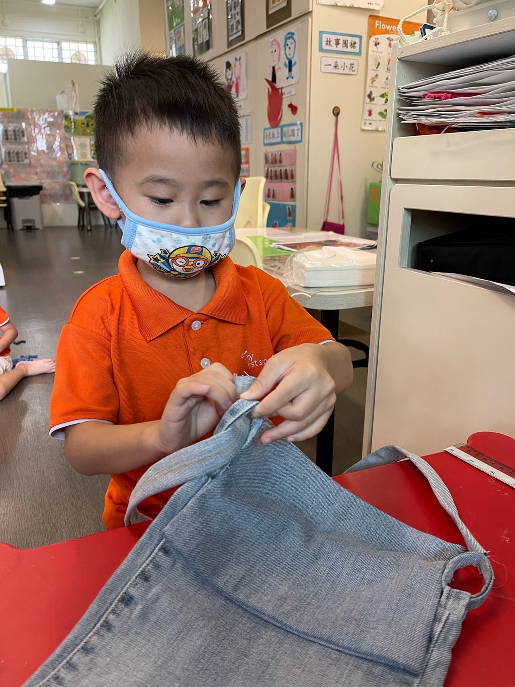 Recycling Old Jeans to Reusable Bags @ MFS-AMK4 — photo 15