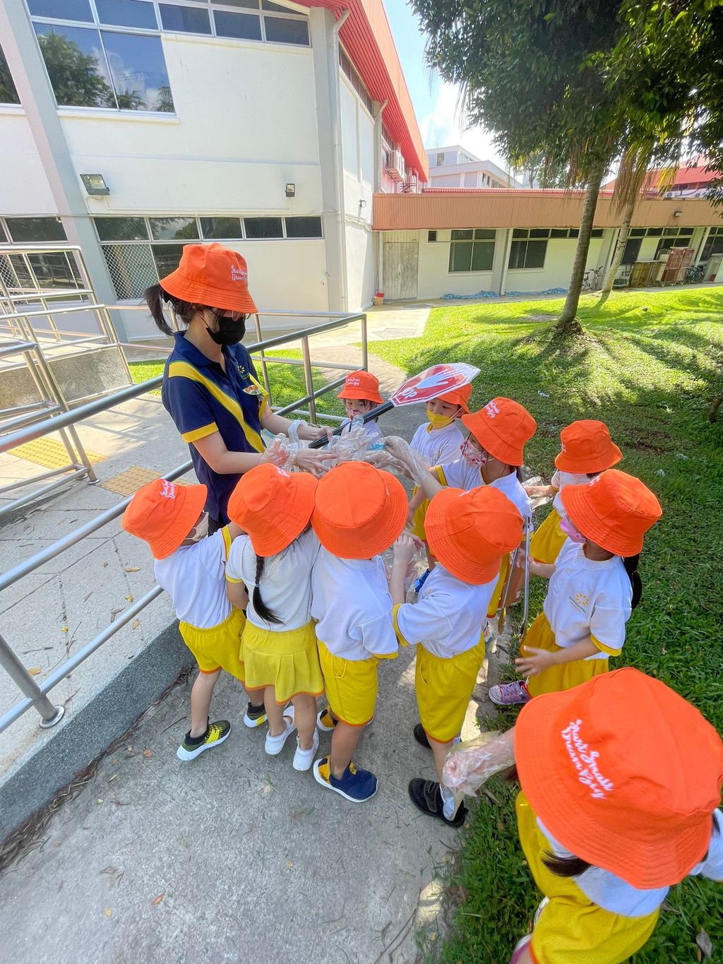 K2's Community walk - Keep Singapore Clean — photo 2